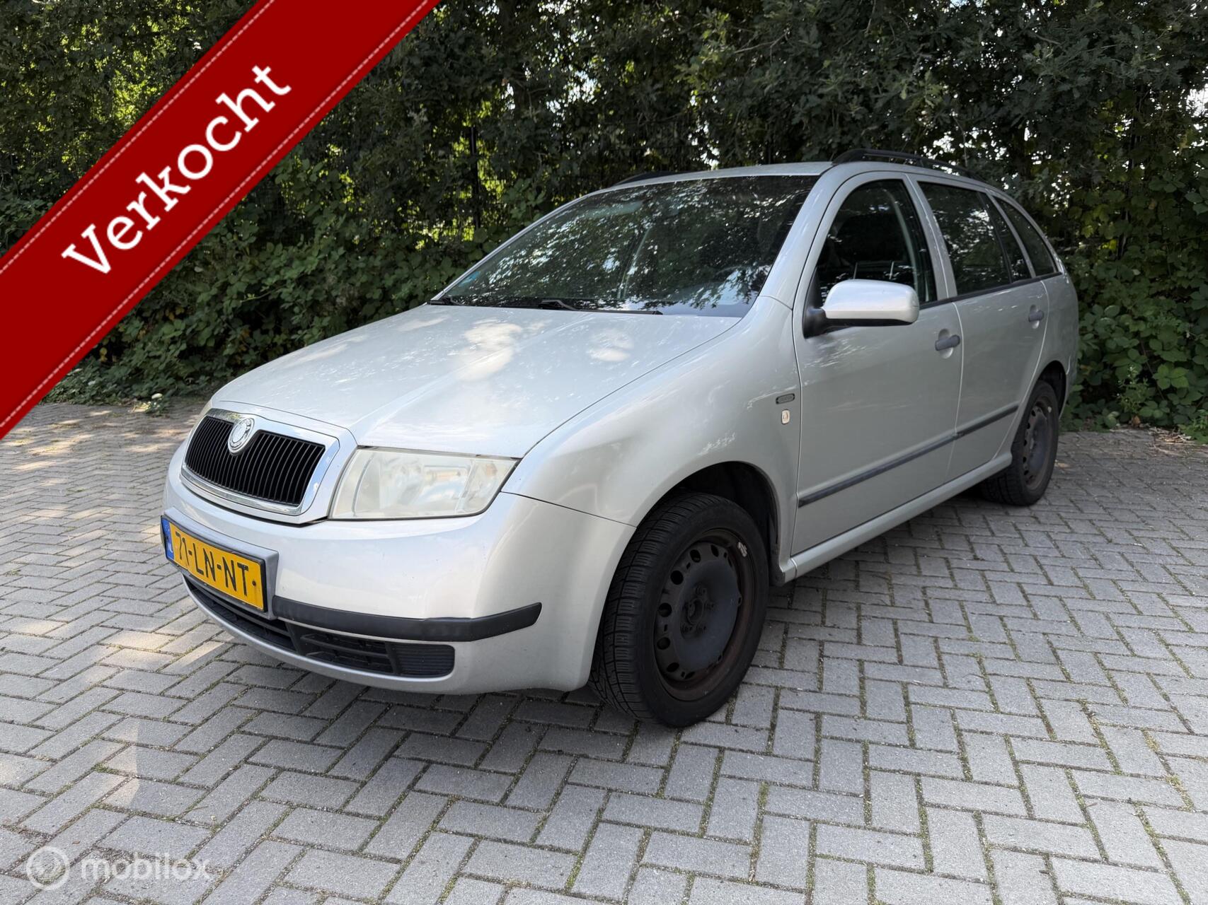 Skoda Fabia 1.4-16V Comfort AIRCO CRUISE TREKHAAK NAP 2003 - voorkant