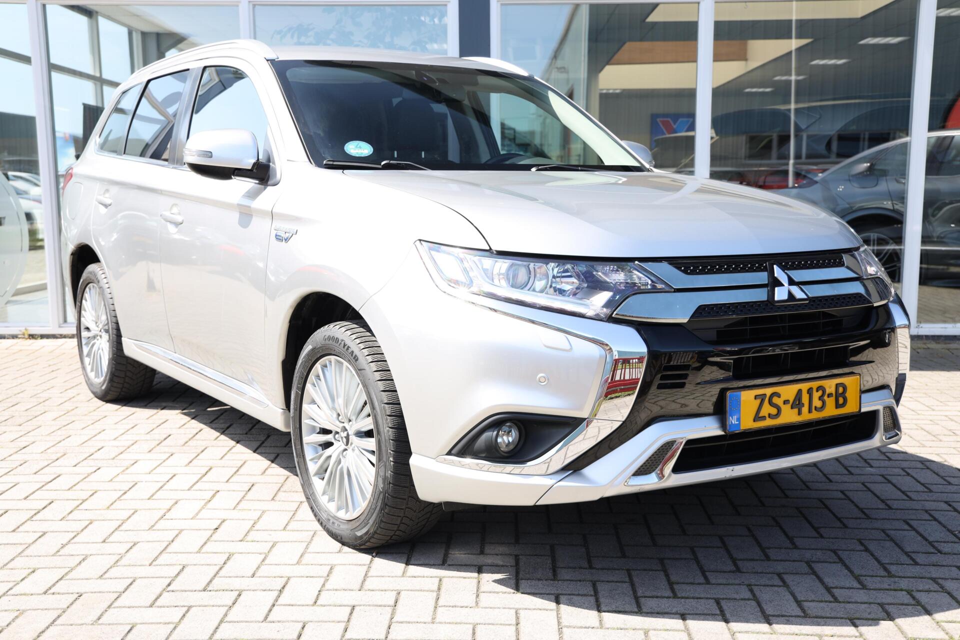 Foto van Mitsubishi Mitsubishi Outlander