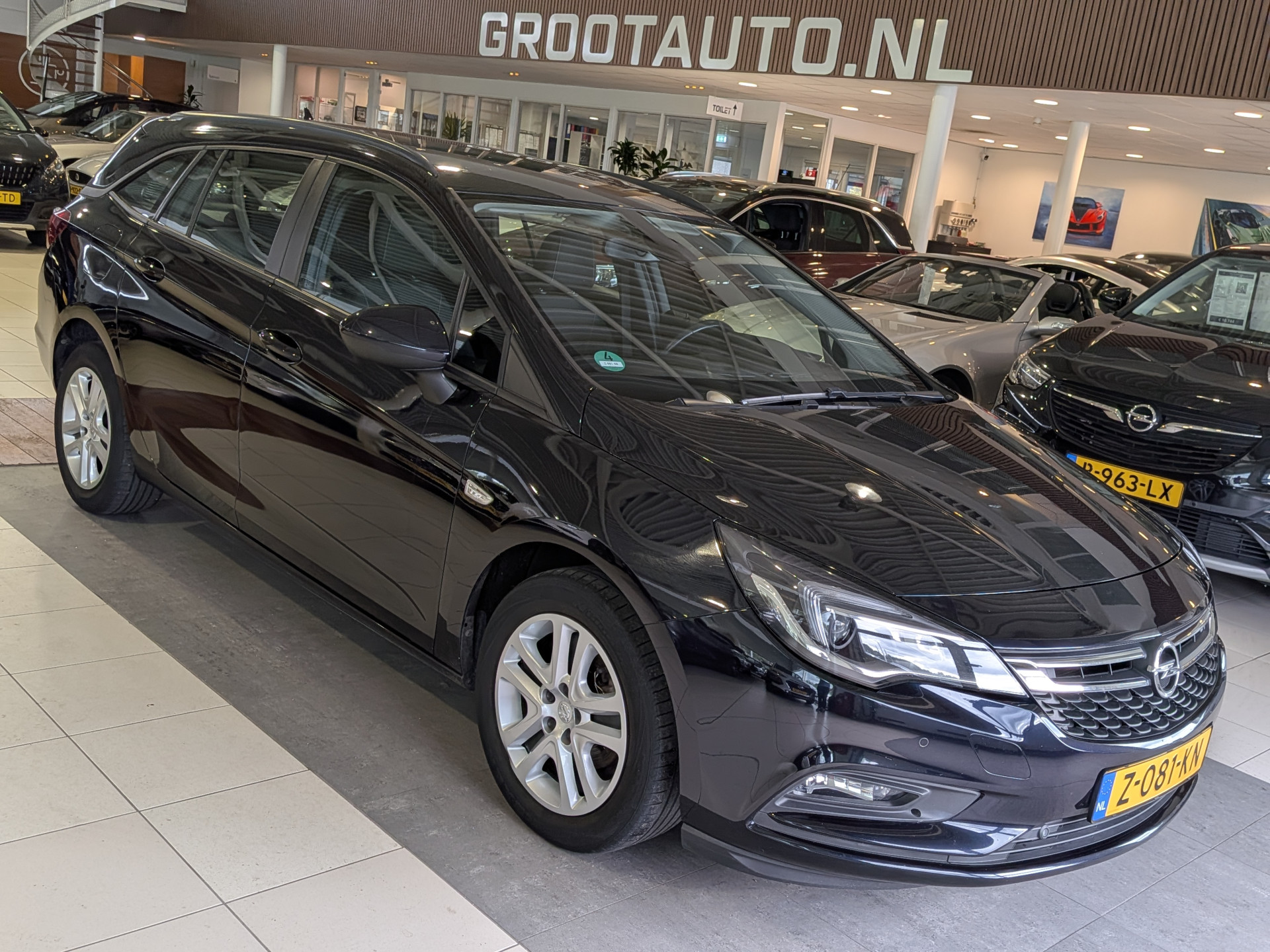 Opel Astra Sports Tourer 1.0 Turbo Business+ 2019 - voorkant