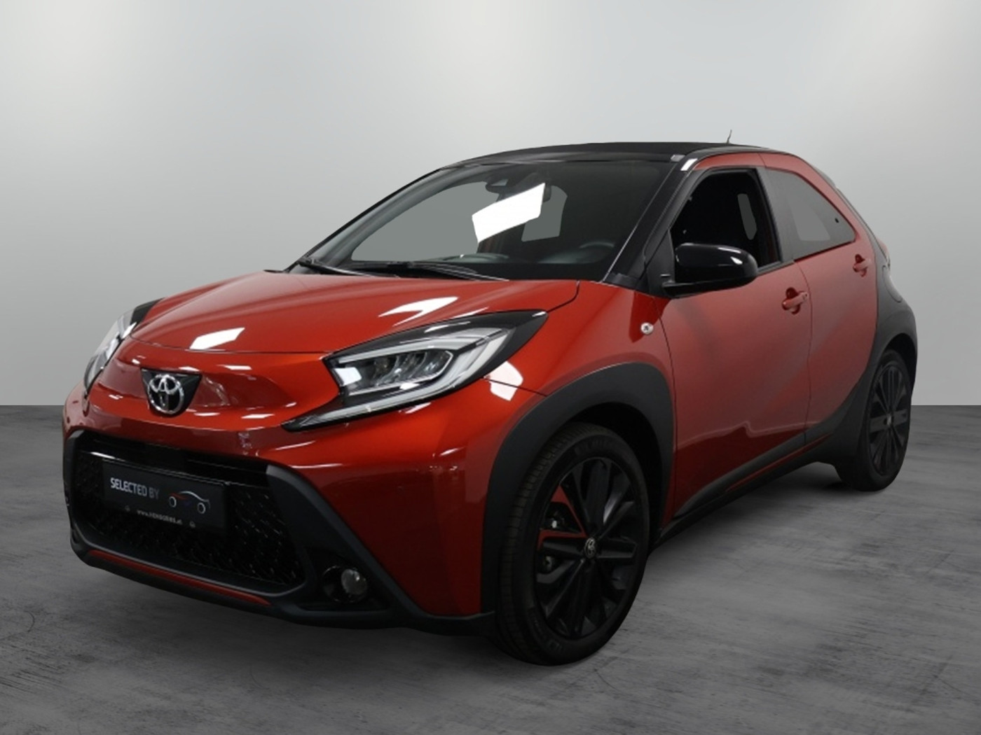 Toyota Toyota Aygo X 1.0 VVT-i AUT Premium | Open Dak | Cabrio 2023 - voorkant