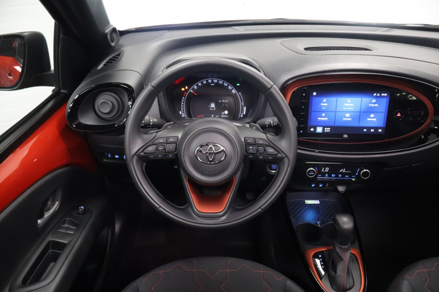 Foto van Toyota Toyota Aygo X