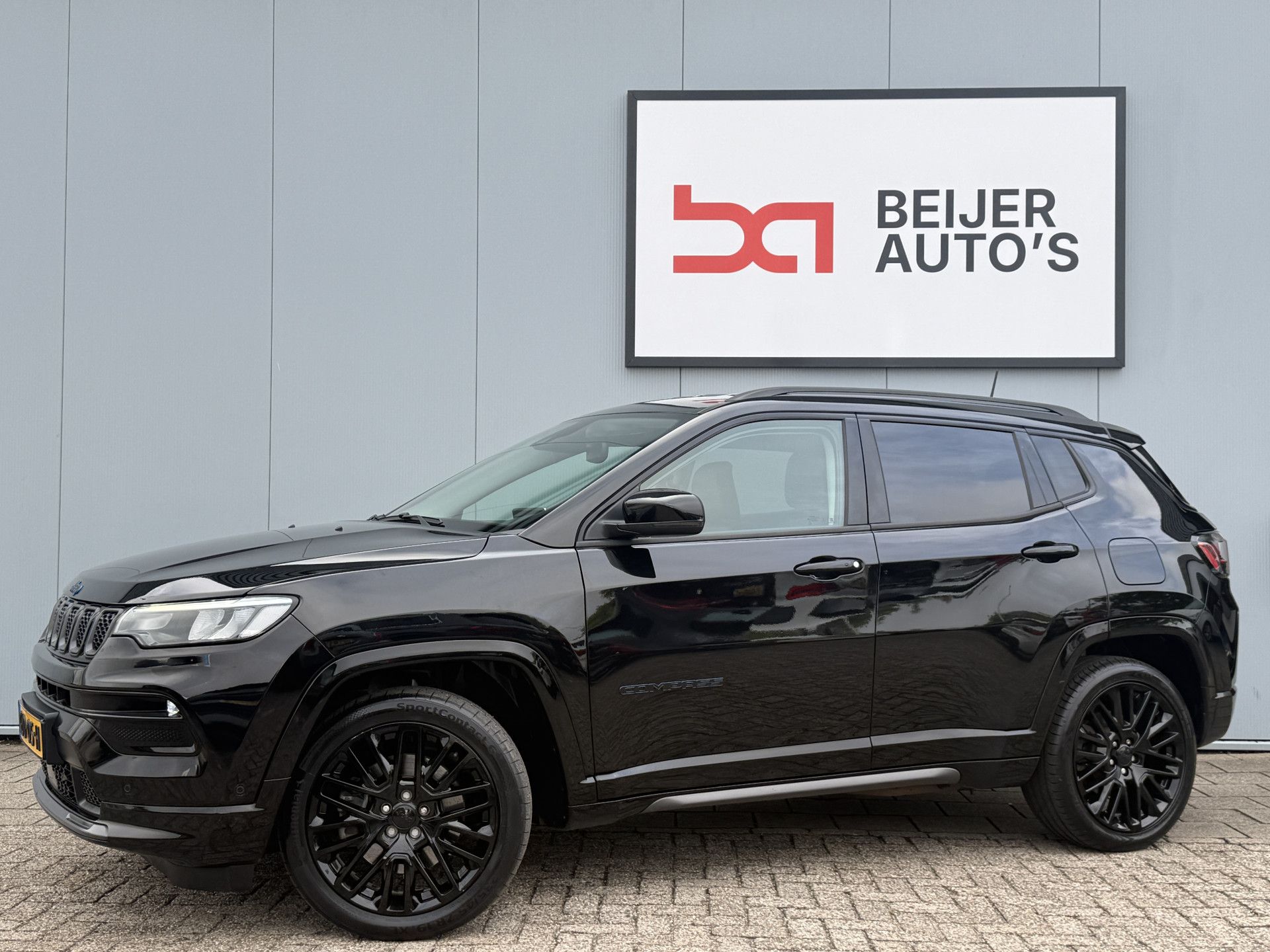 Jeep Compass 4xe 240 Plug-in Hybrid Electric S Automaat 2022 - voorkant
