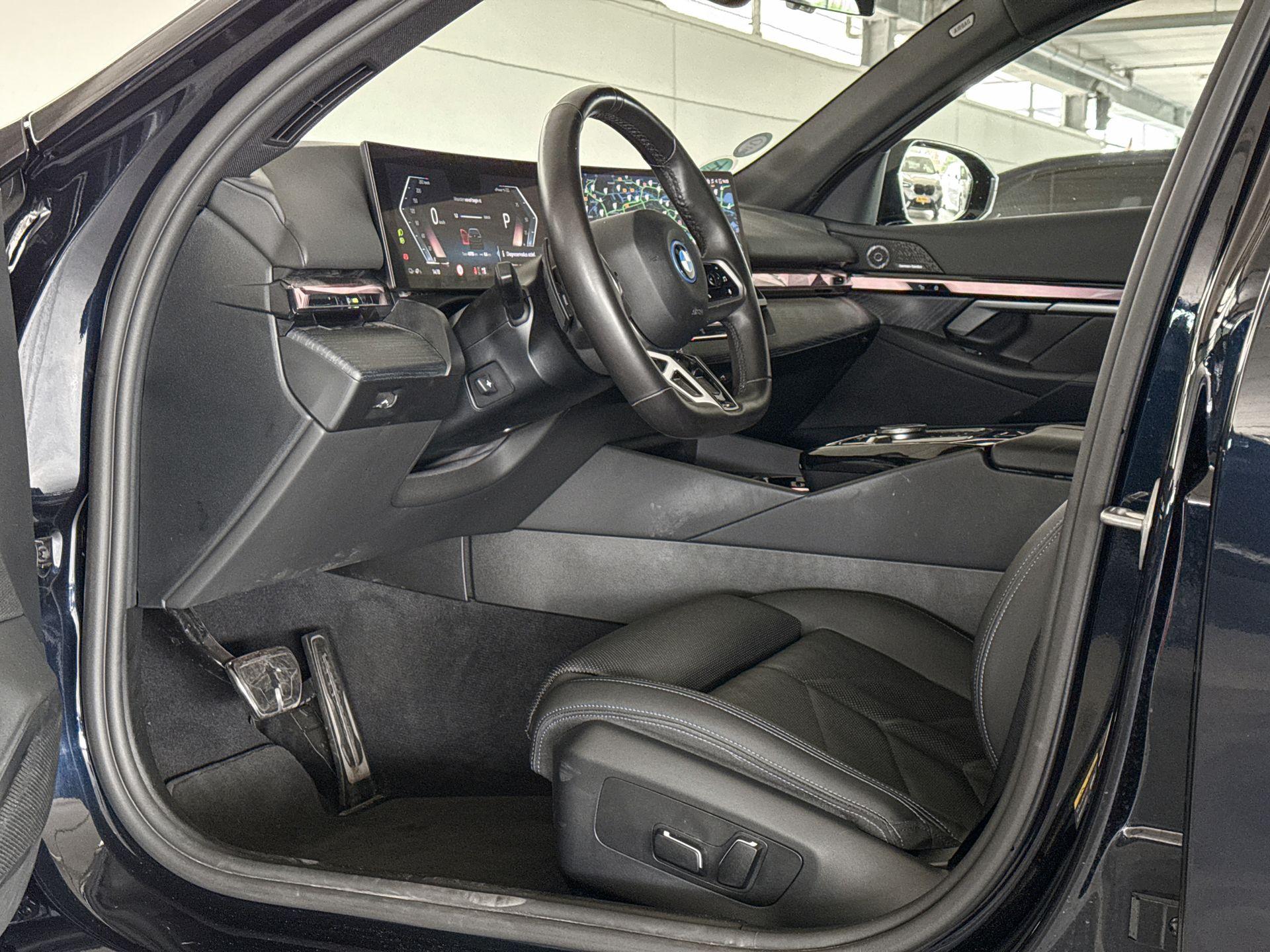 Foto van BMW I5 Edrive40