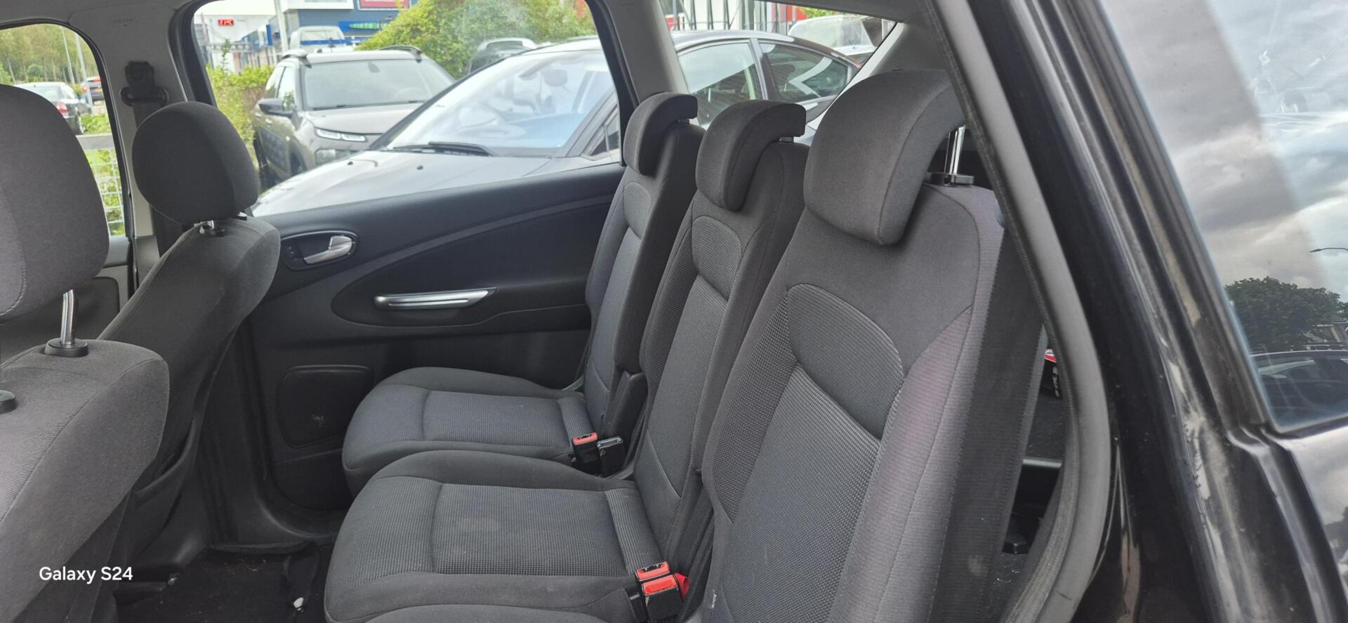 Foto van Ford S-max