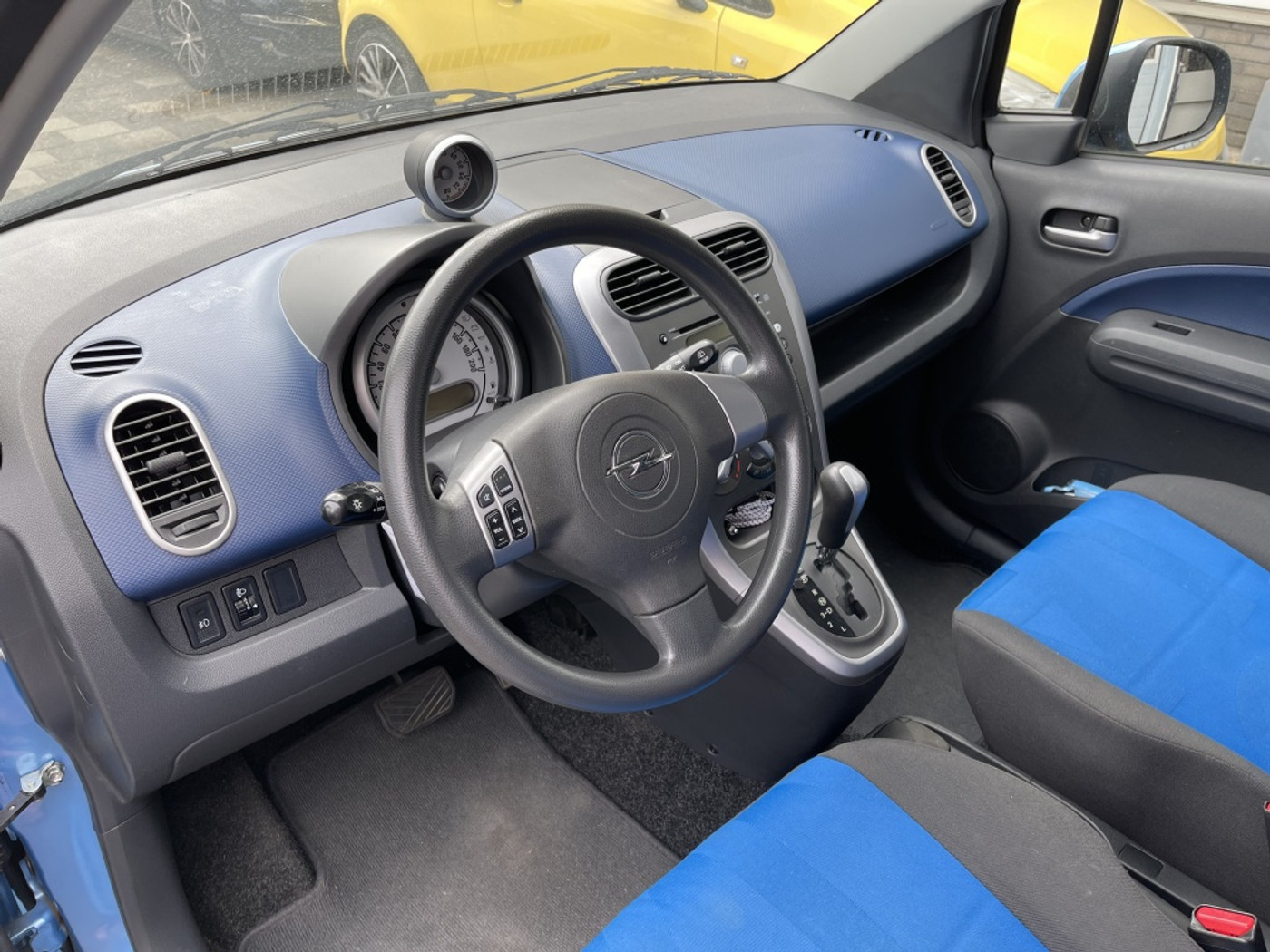 Foto van Opel Agila