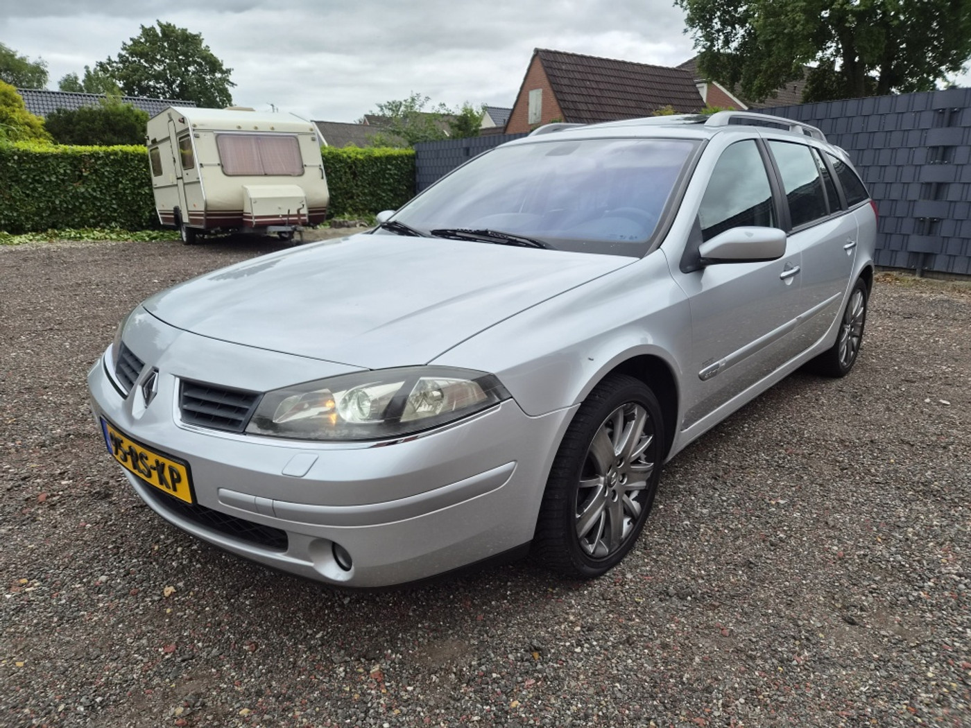 Renault Laguna 2.0-16V Privilège Bomvol opties!!! 2005 - voorkant