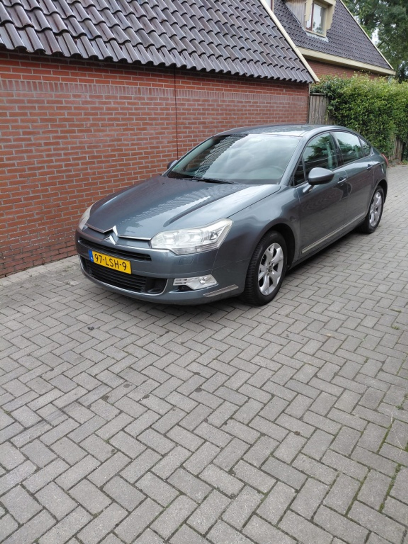 Citroen C5 1.6 THP Business 2010 - voorkant