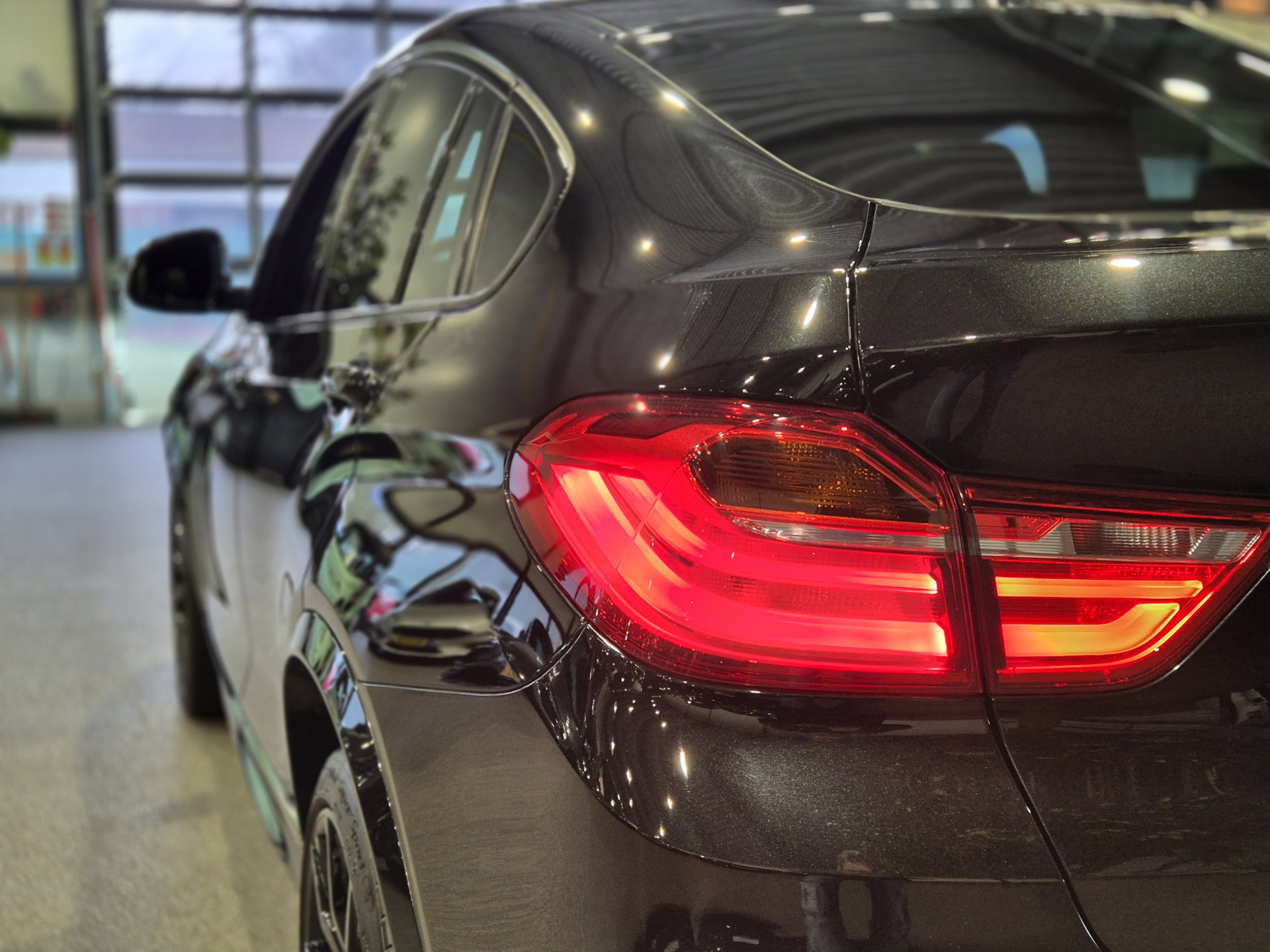 Foto van BMW X4 M40i