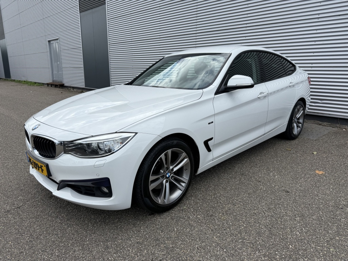 Foto van BMW 320d xDrive