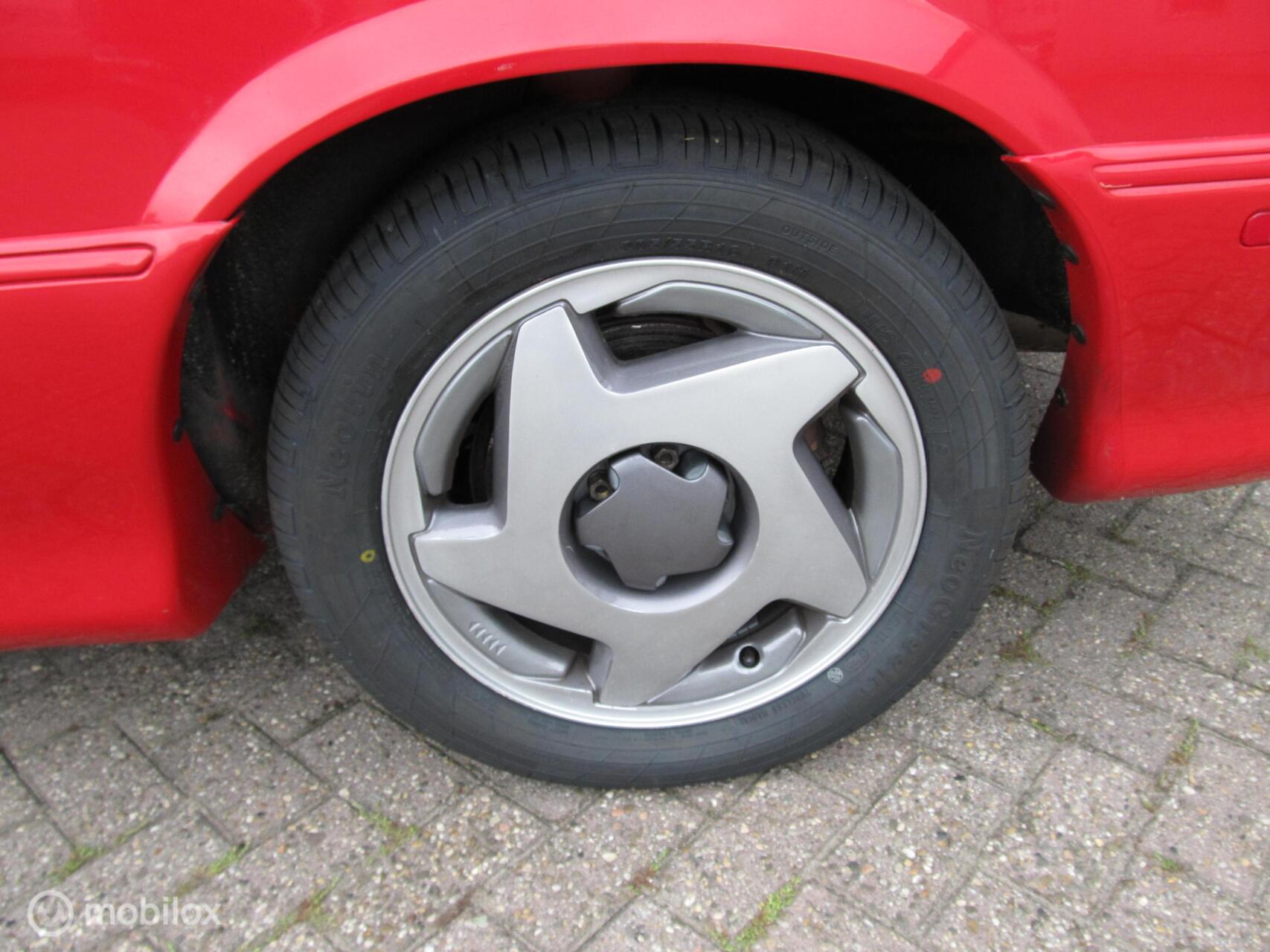 Foto van Chrysler Daytona 2.5i Turbo U9