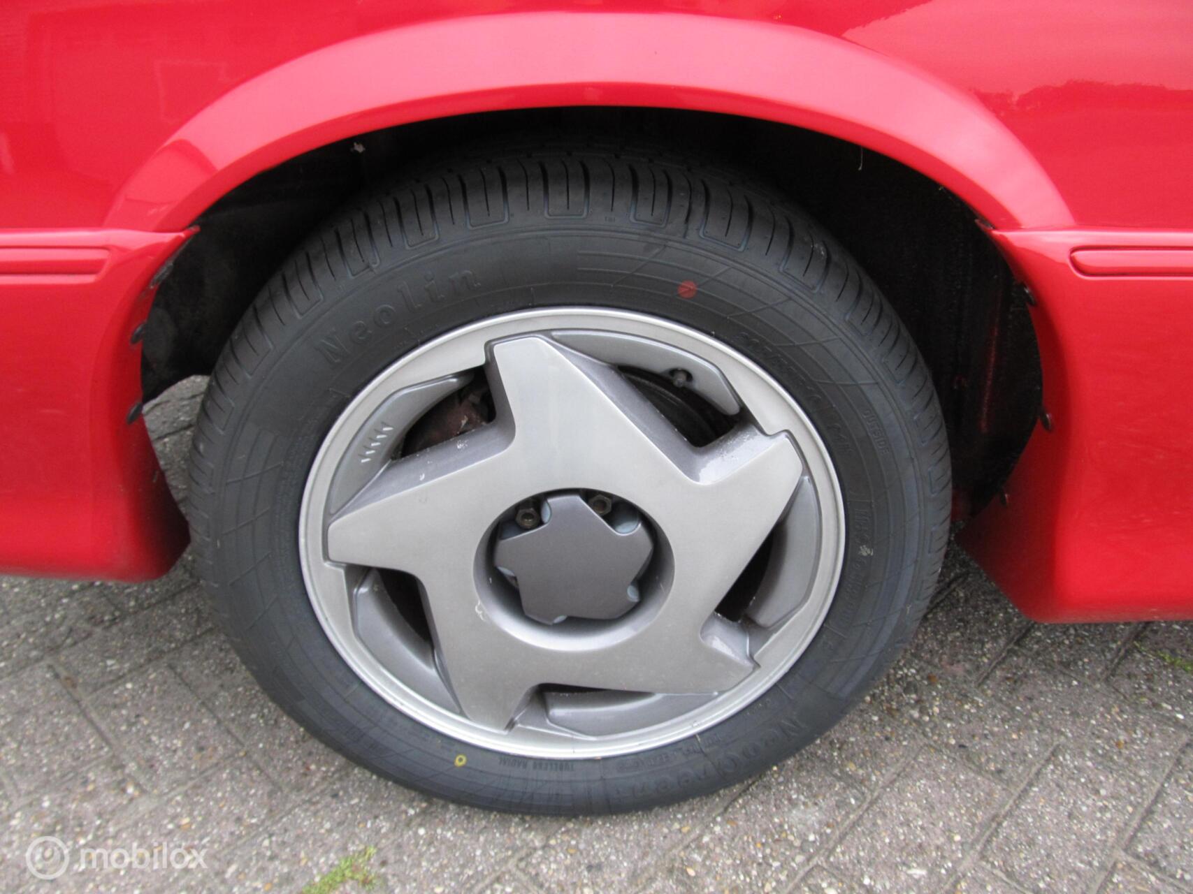 Foto van Chrysler Daytona 2.5i Turbo U9