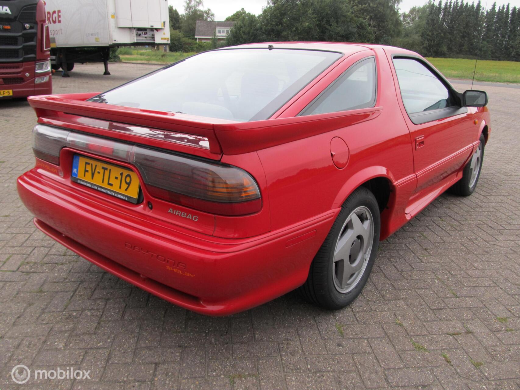 Foto van Chrysler Daytona 2.5i Turbo U9