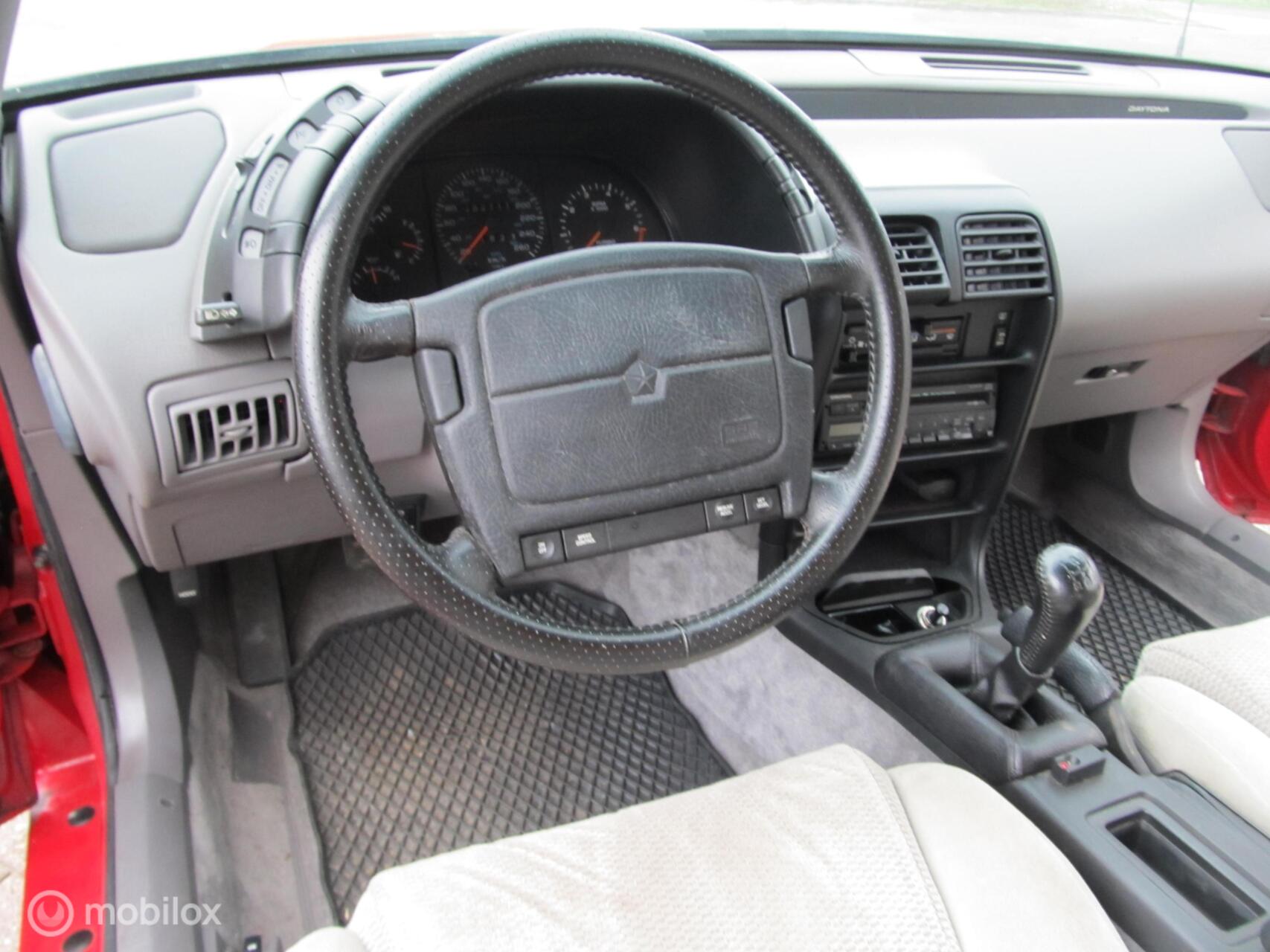 Foto van Chrysler Daytona 2.5i Turbo U9