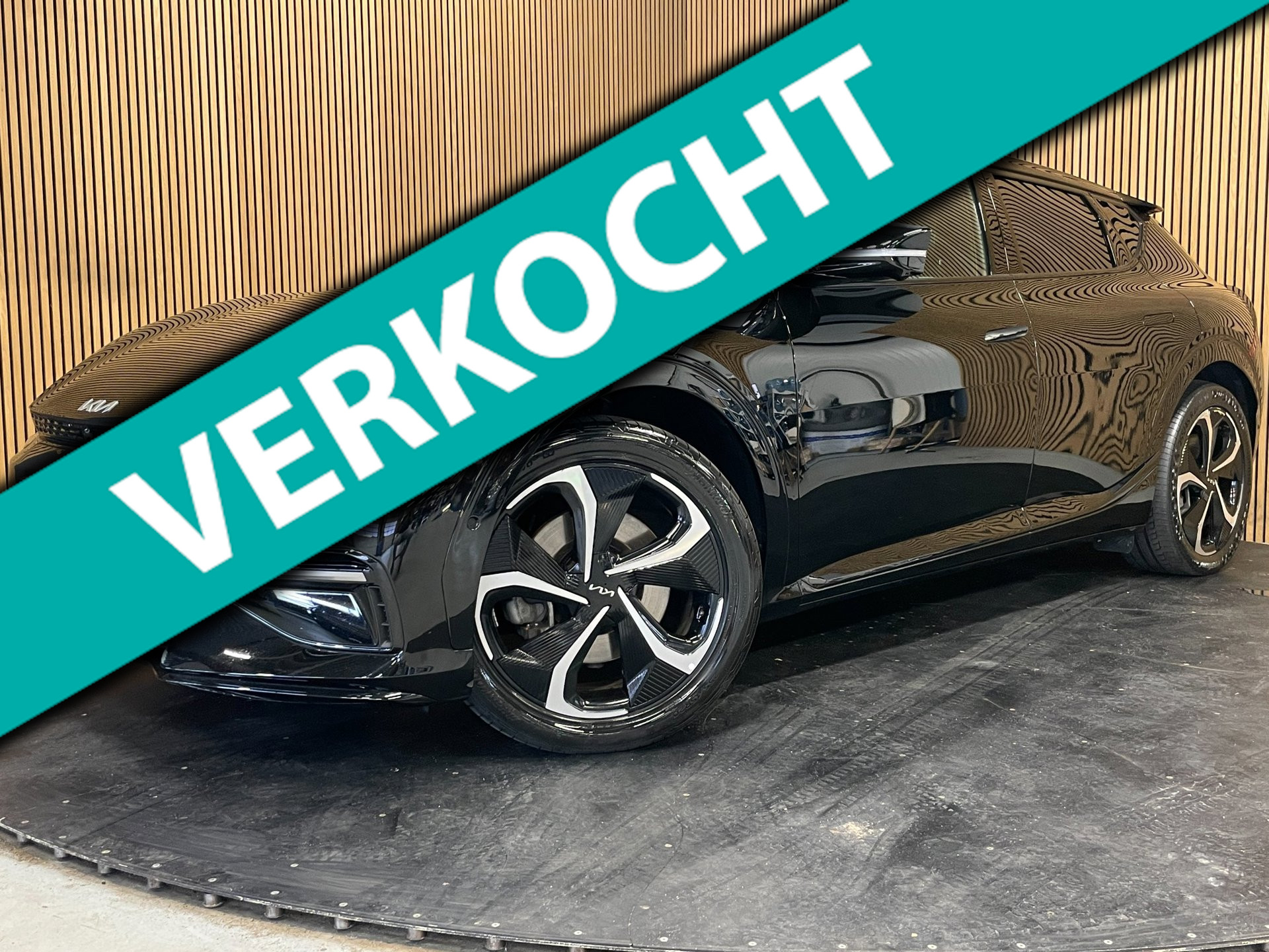 Kia Ev6 GT-Line AWD 77.4 kWh|100% SOH|FULL OPTION|PANO|HEAD-UP|ACC|MEMORY|3D+360+V+A-CAMERA|STUUR+STOELVERW+VENT|NAP|NL|INCL.BTW| 2024 - voorkant