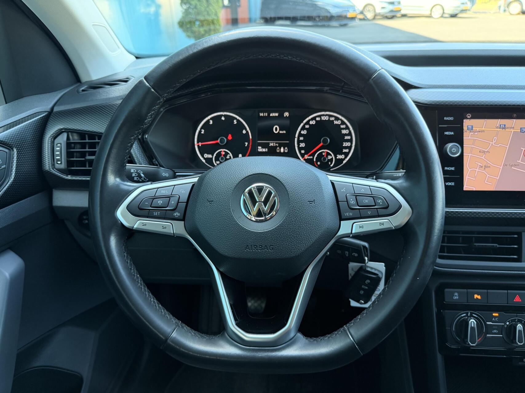 Foto van Volkswagen T-cross