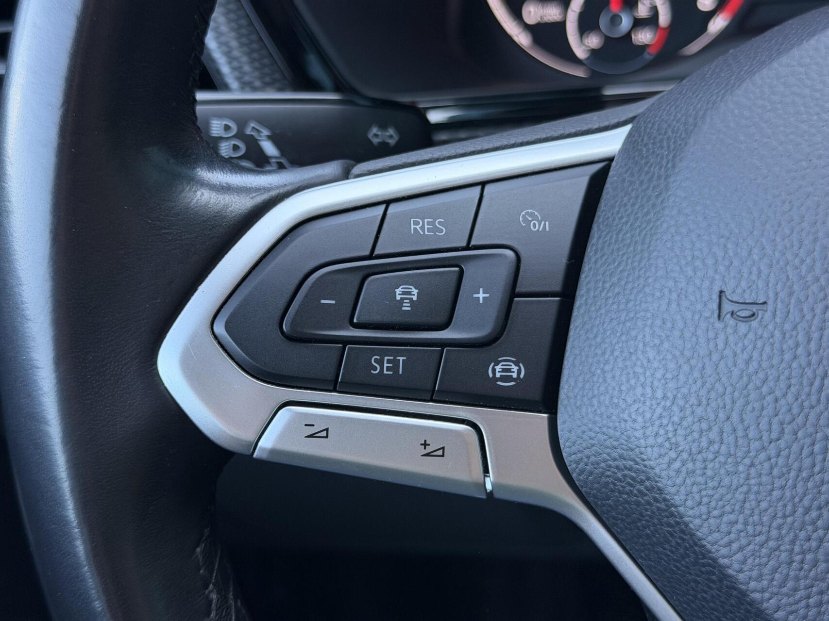 Foto van Volkswagen T-cross