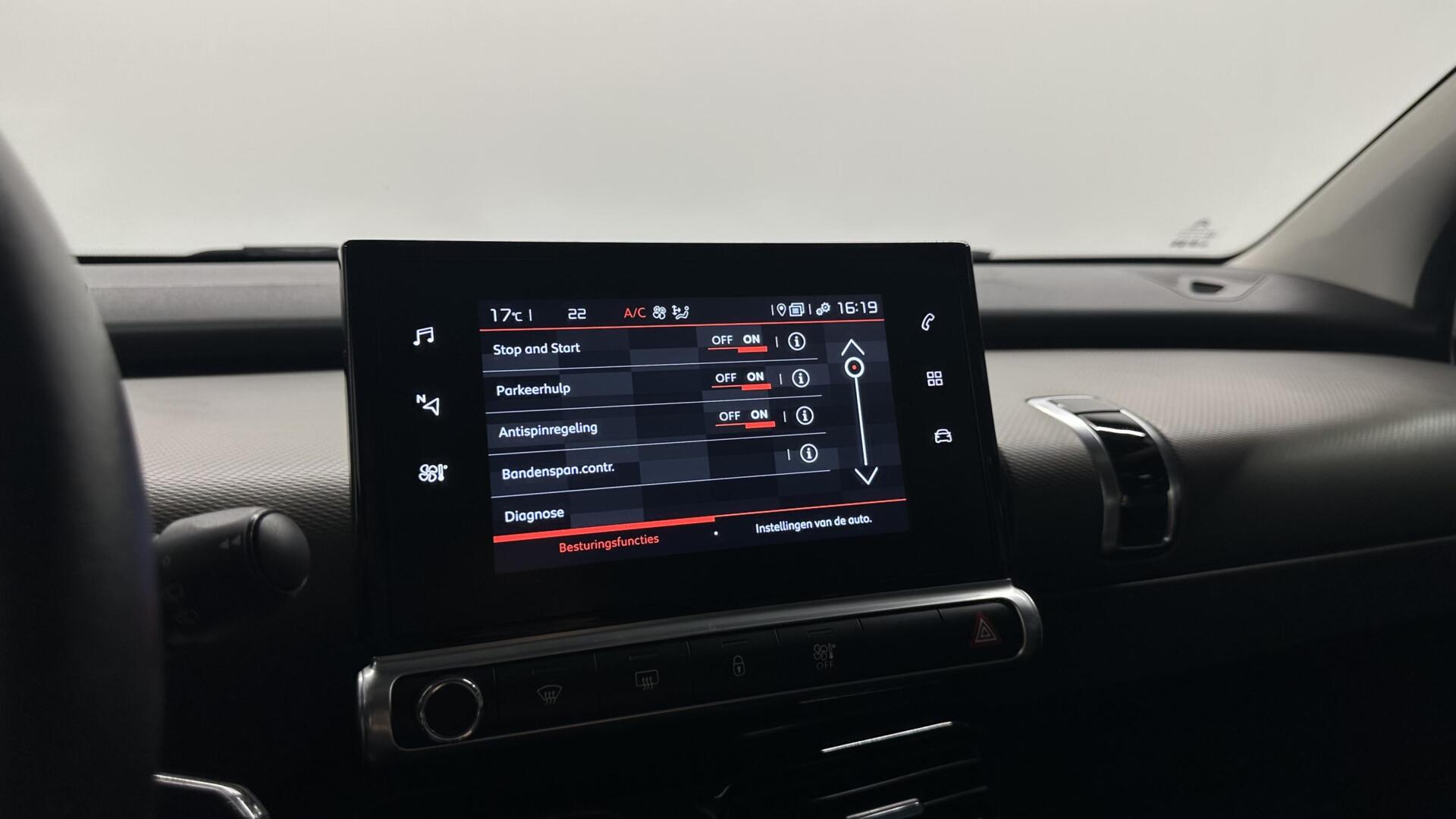 Foto van Citroen C4 Cactus