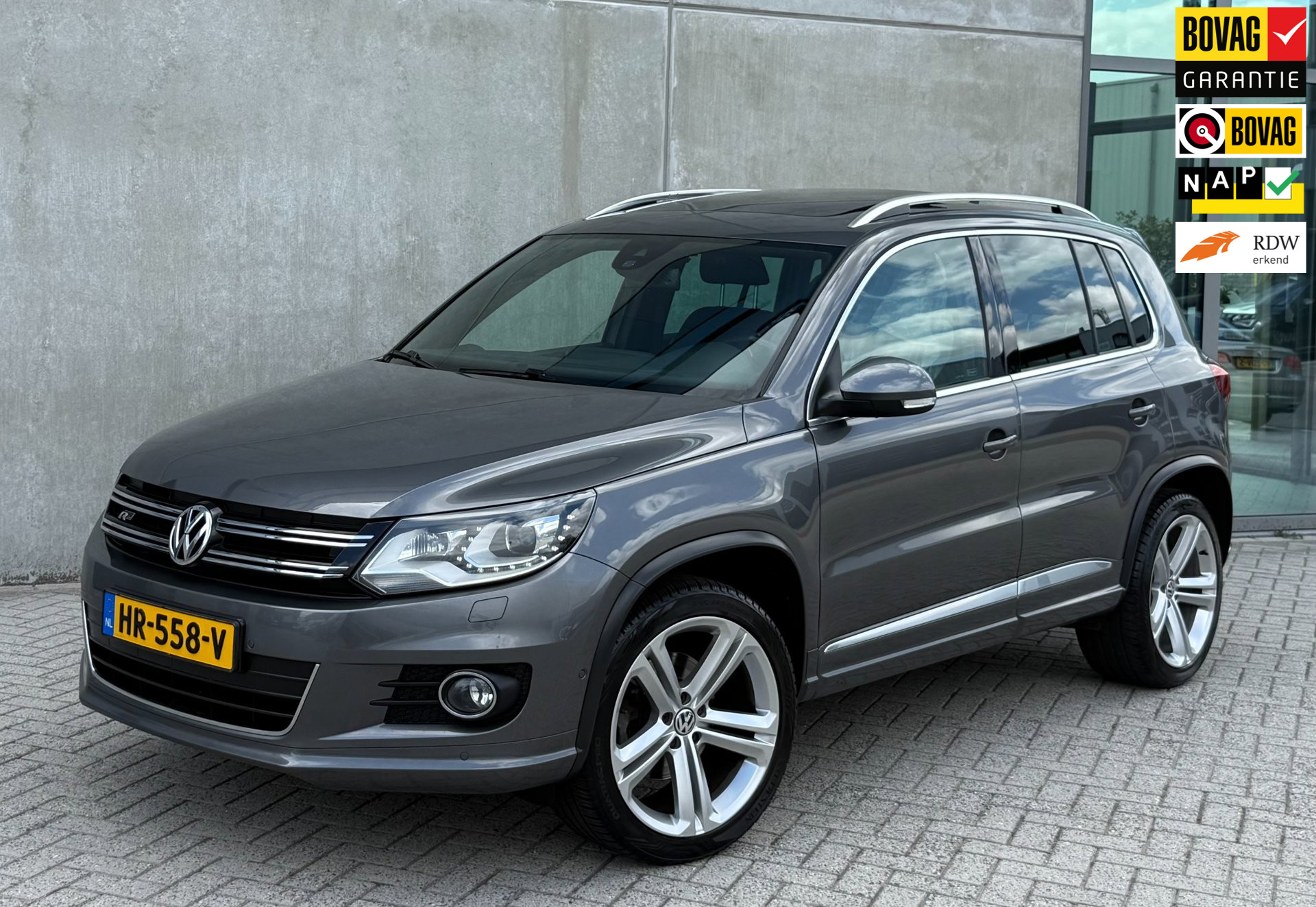 Volkswagen Tiguan 1.4 TSI R-Line Edition 2016 NAP| 2E EIG 2016 - voorkant