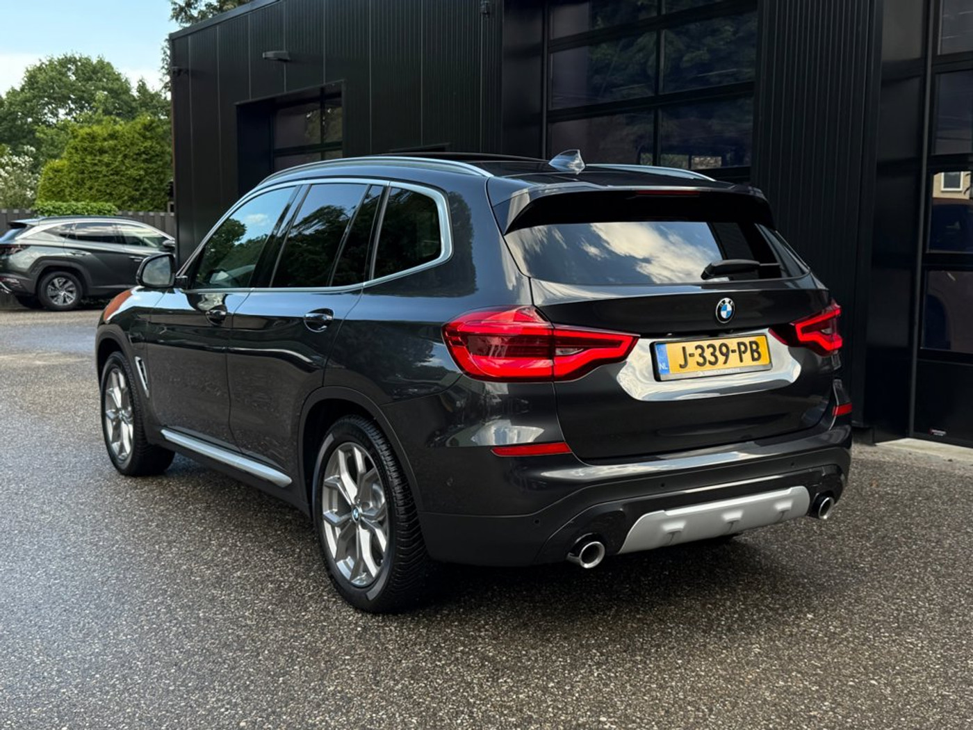 Foto van BMW X3 Xdrive30e