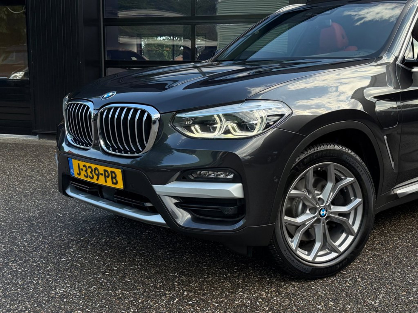 Foto van BMW X3 Xdrive30e