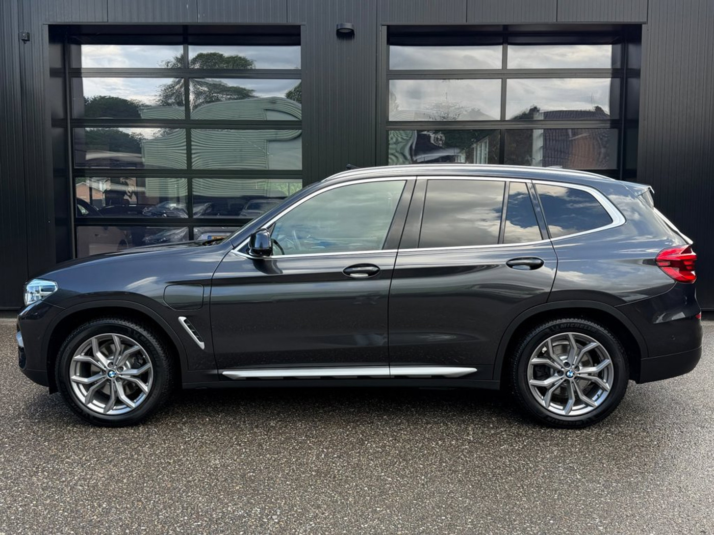 Foto van BMW X3 Xdrive30e