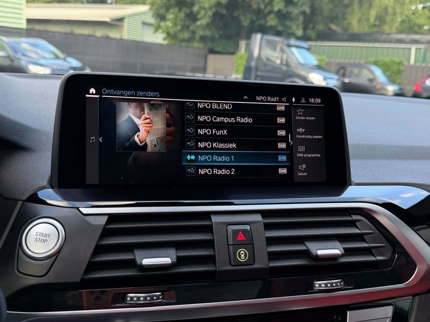 Foto van BMW X3 Xdrive30e