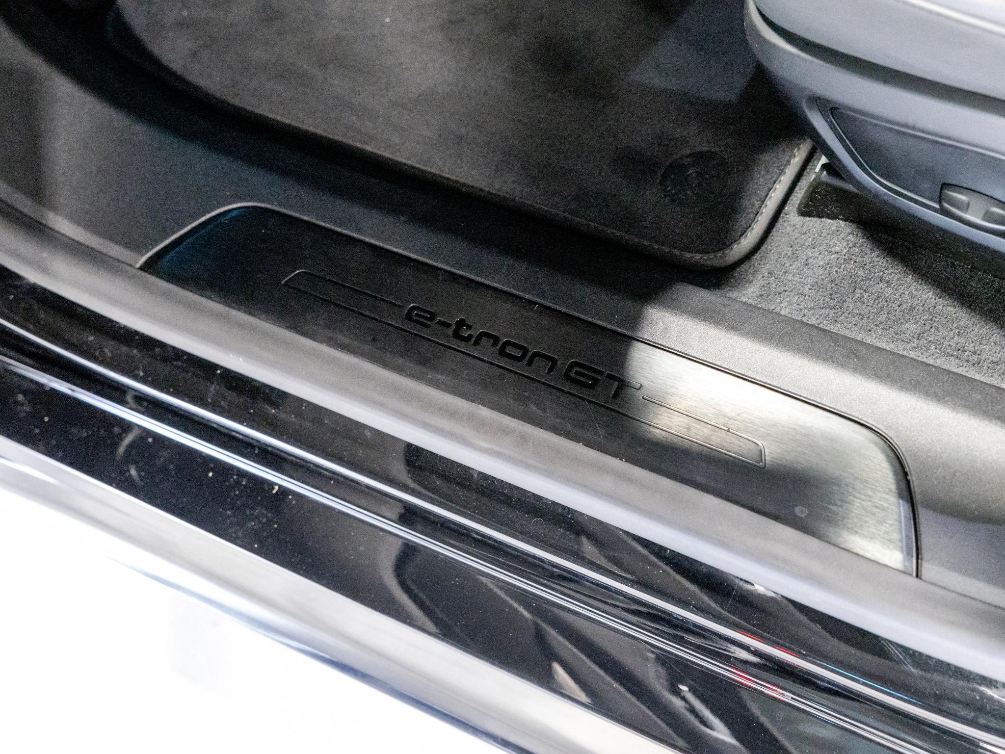 Foto van Audi E-tron GT