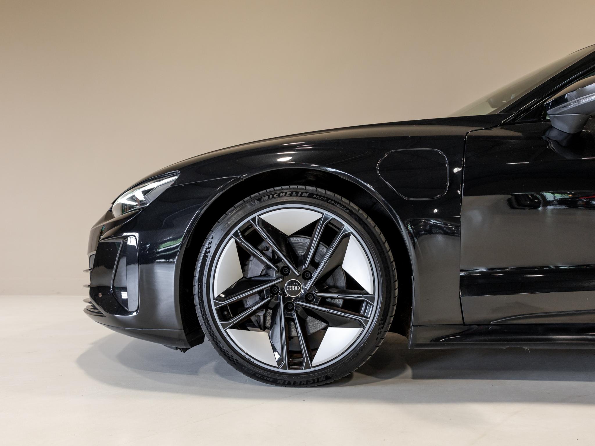 Foto van Audi E-tron GT
