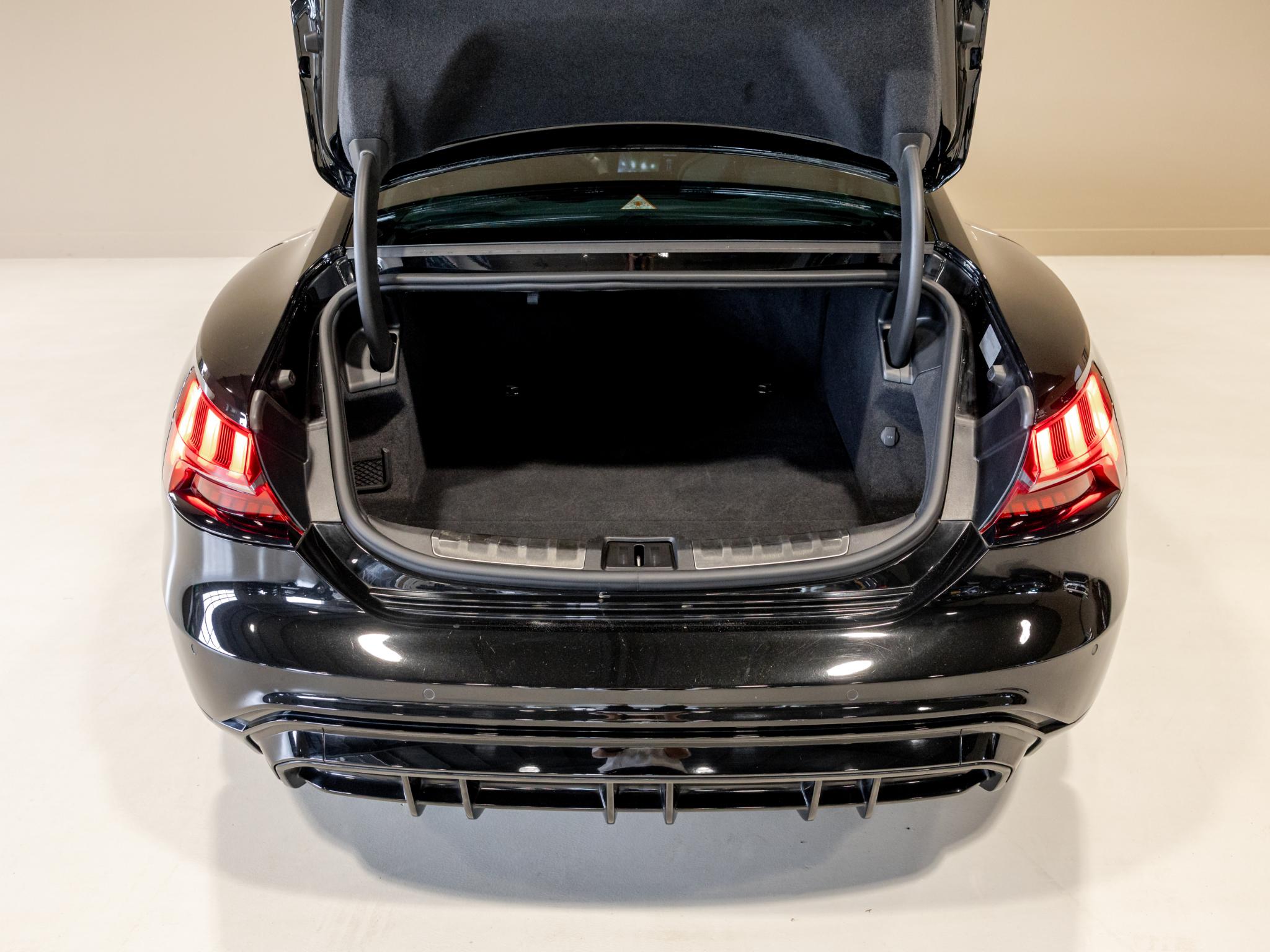 Foto van Audi E-tron GT