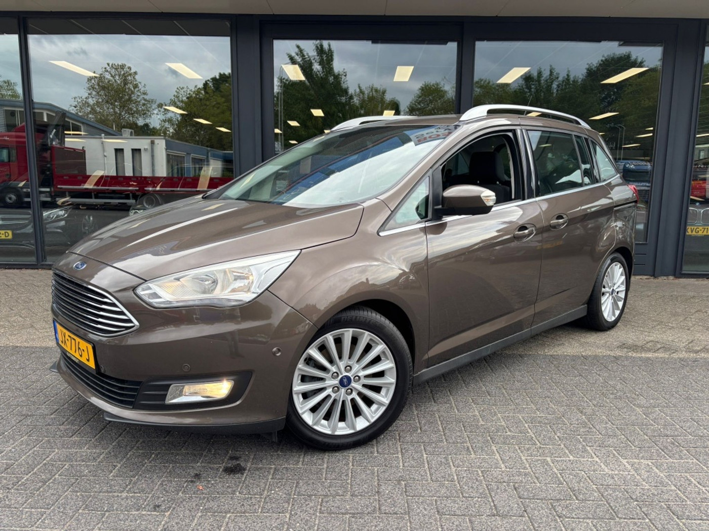 Ford Grand C-max 1.0 Titanium 2016 - voorkant