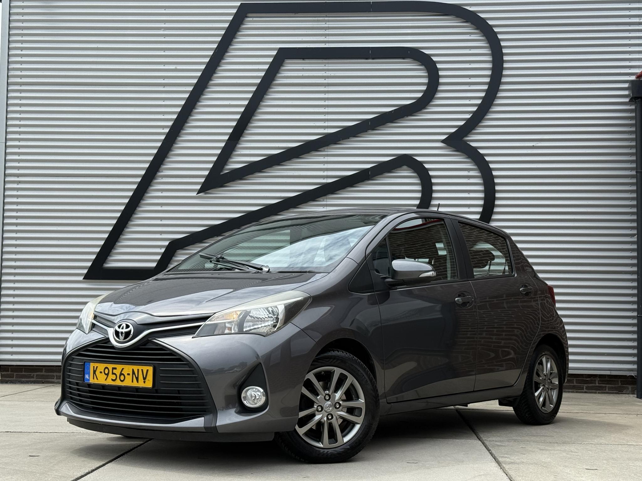 Toyota Toyota Yaris 1.0 VVT-i Trend 2017 - voorkant