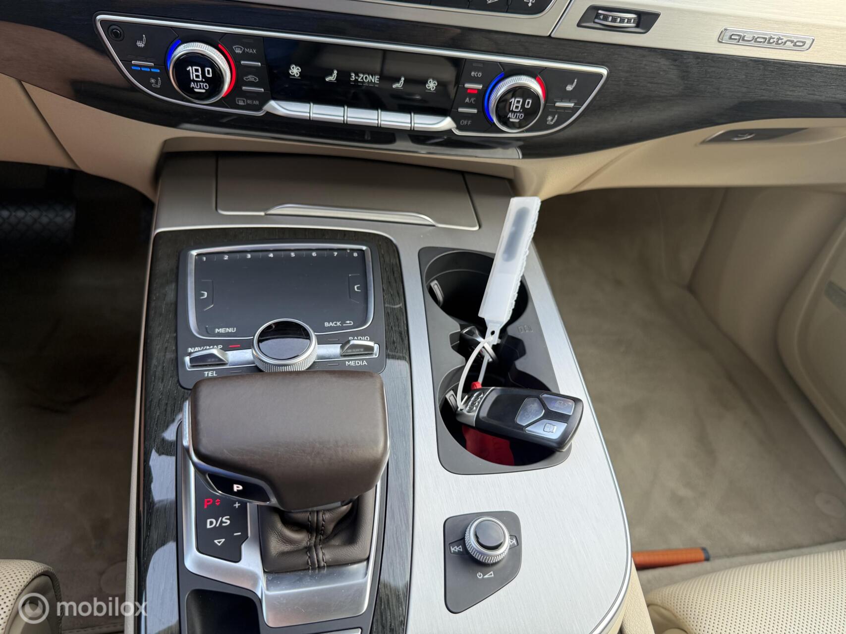 Foto van Audi Q7 E-tron