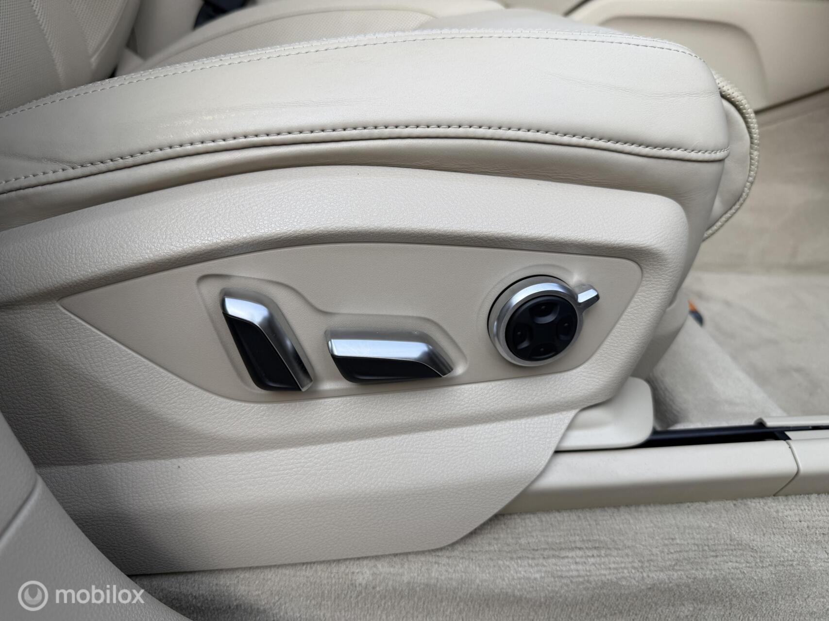 Foto van Audi Q7 E-tron