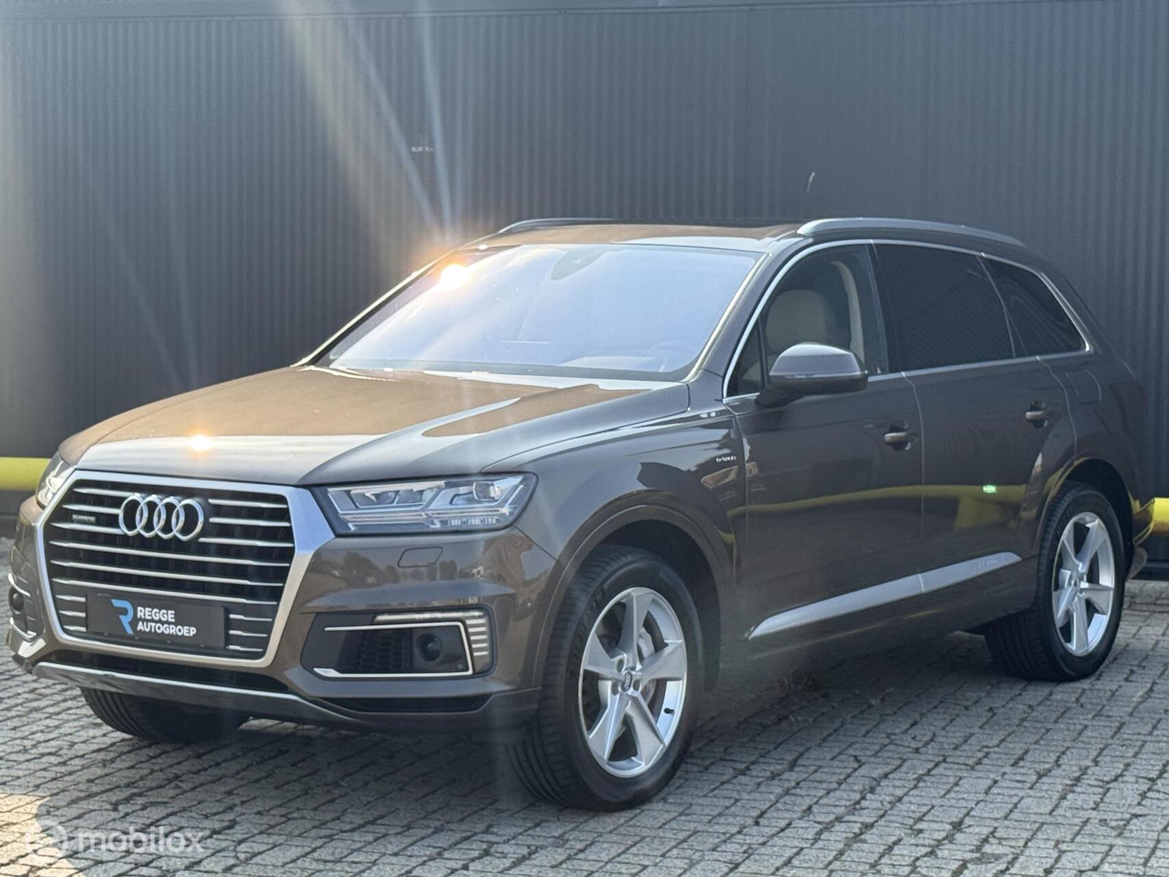 Audi Q7 E-tron 3.0 TDI e-tron quattro Sport BOMVOL | LUCHTVERING 2016 - voorkant