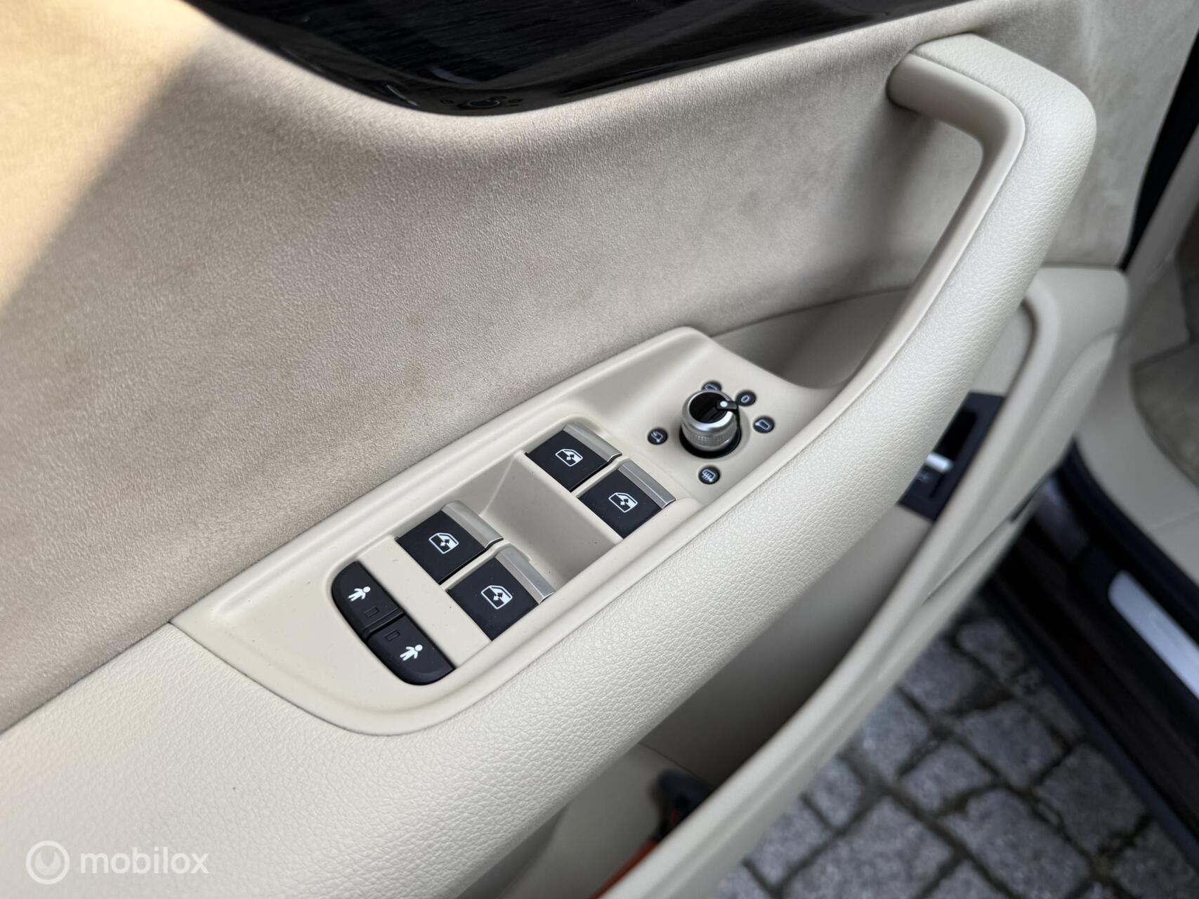 Foto van Audi Q7 E-tron