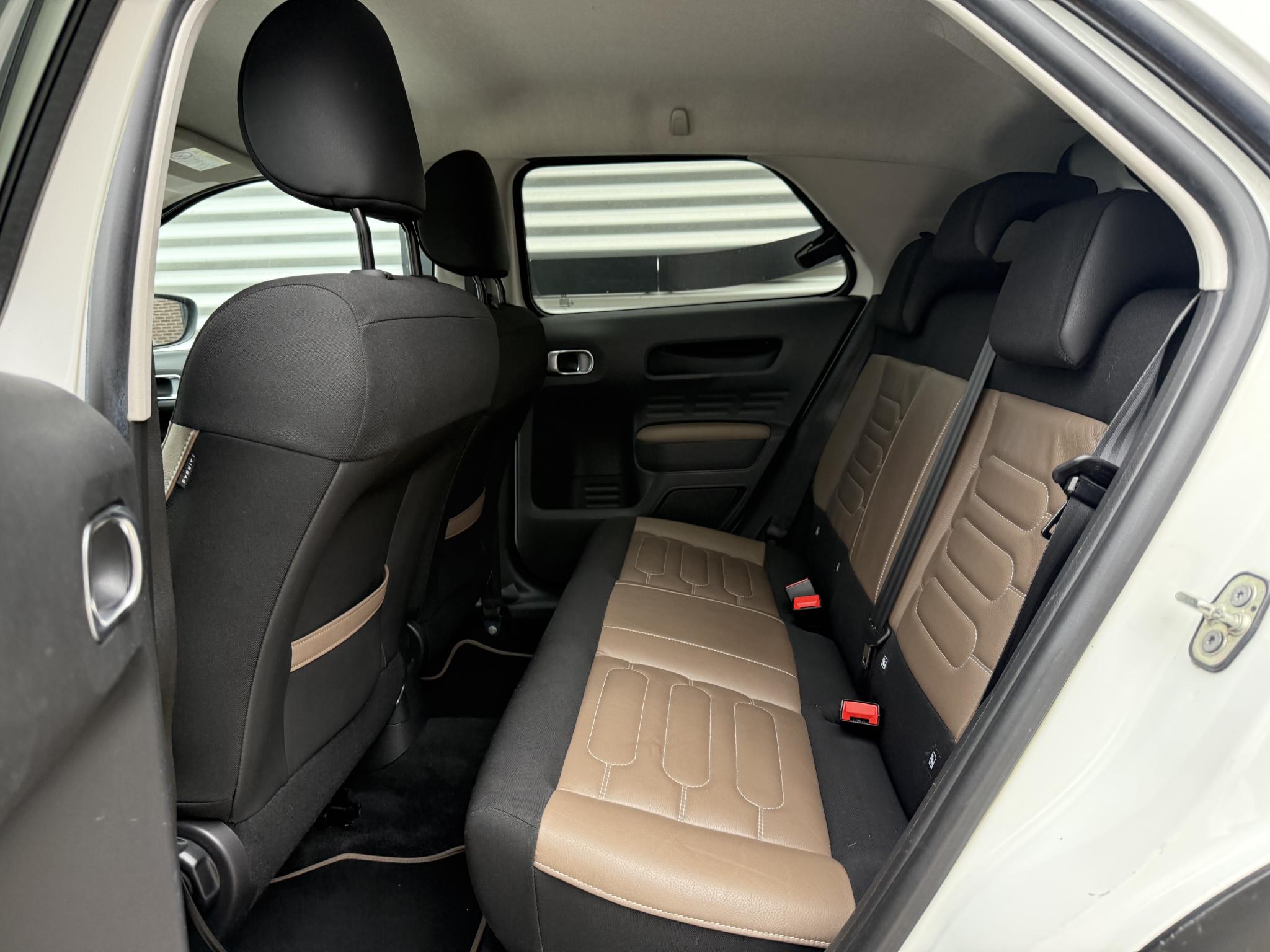 Foto van Citroen C4 Cactus
