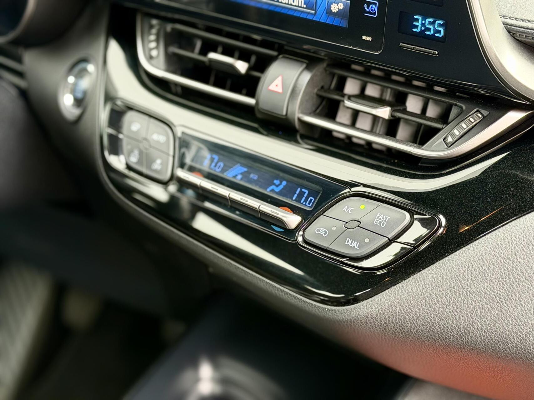 Foto van Toyota Toyota C-hr