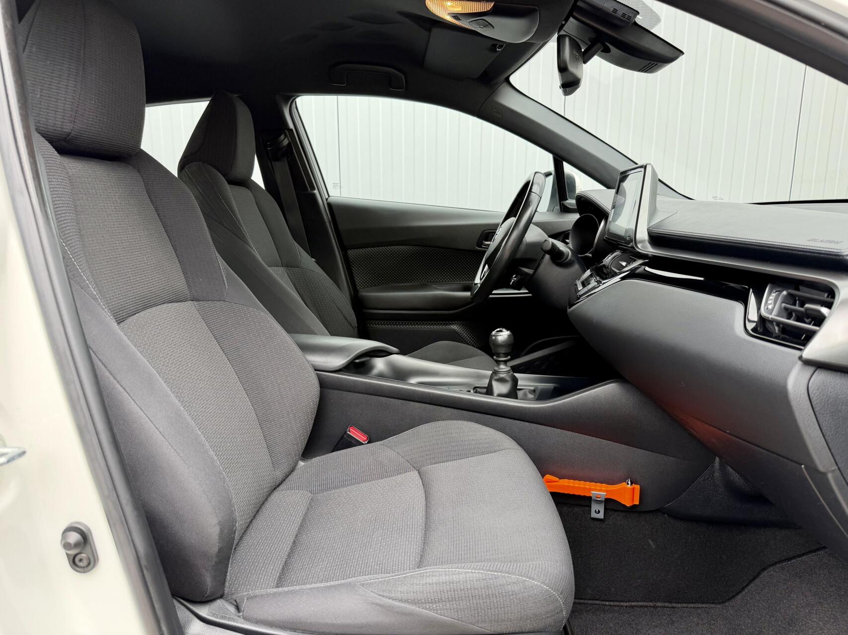Foto van Toyota Toyota C-hr