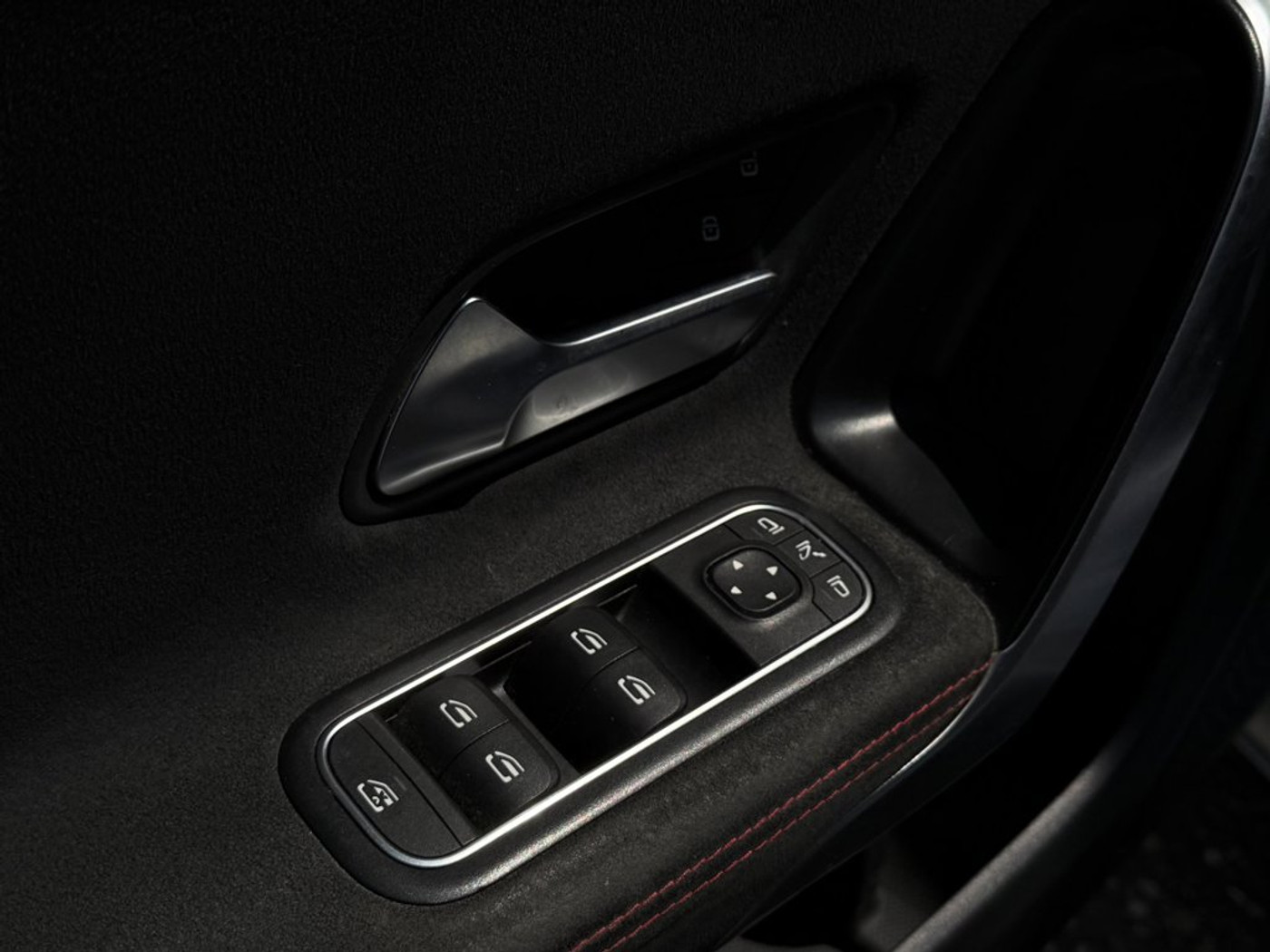 Foto van Mercedes-Benz A 200
