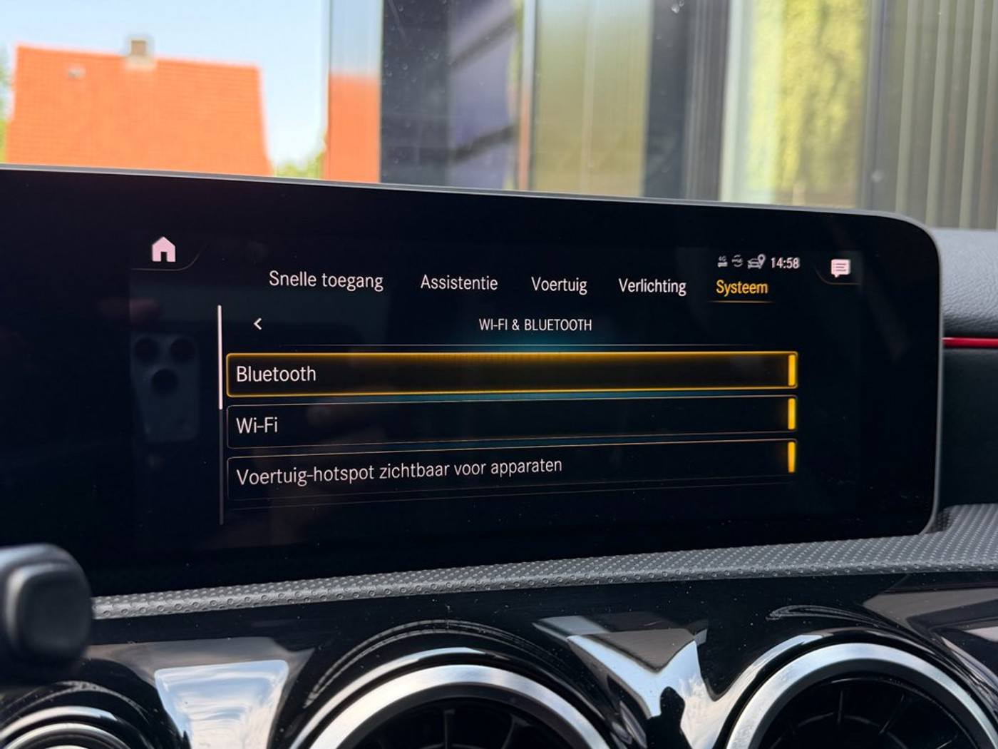 Foto van Mercedes-Benz A 200