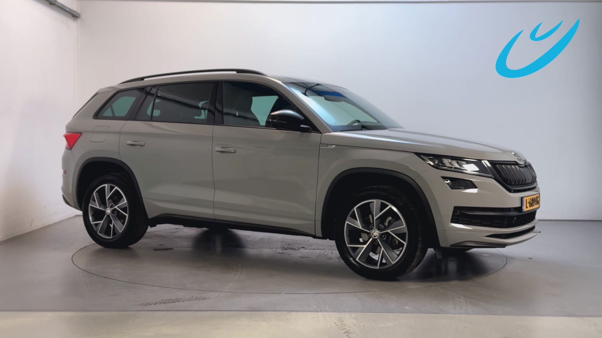Skoda Kodiaq 1.5 TSI 150pk Sportline Business 7p. Virtual Cockpit Camera Stoelverwarming Cruise Control 2021 - voorkant