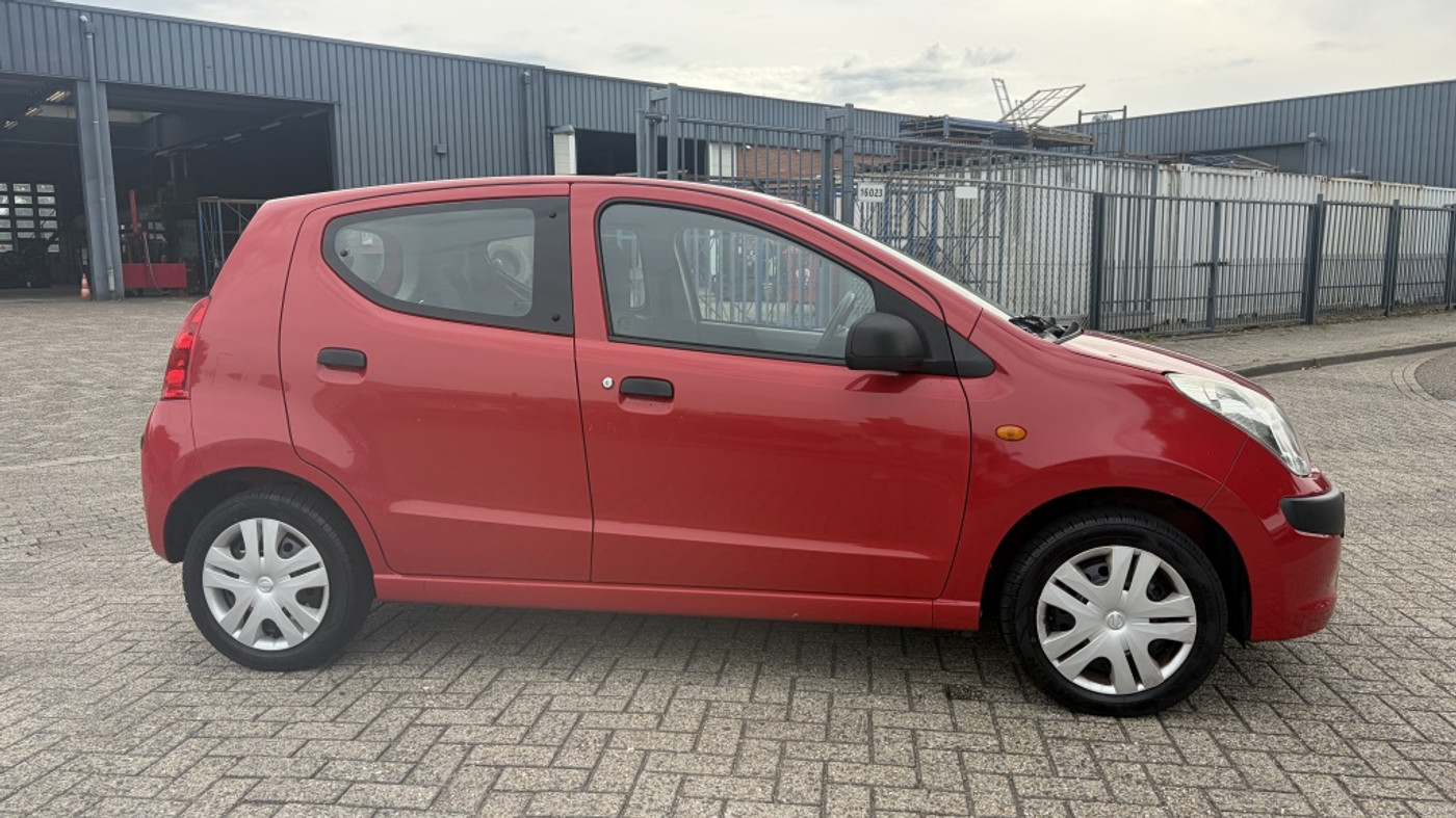 Foto van Nissan Nissan Pixo