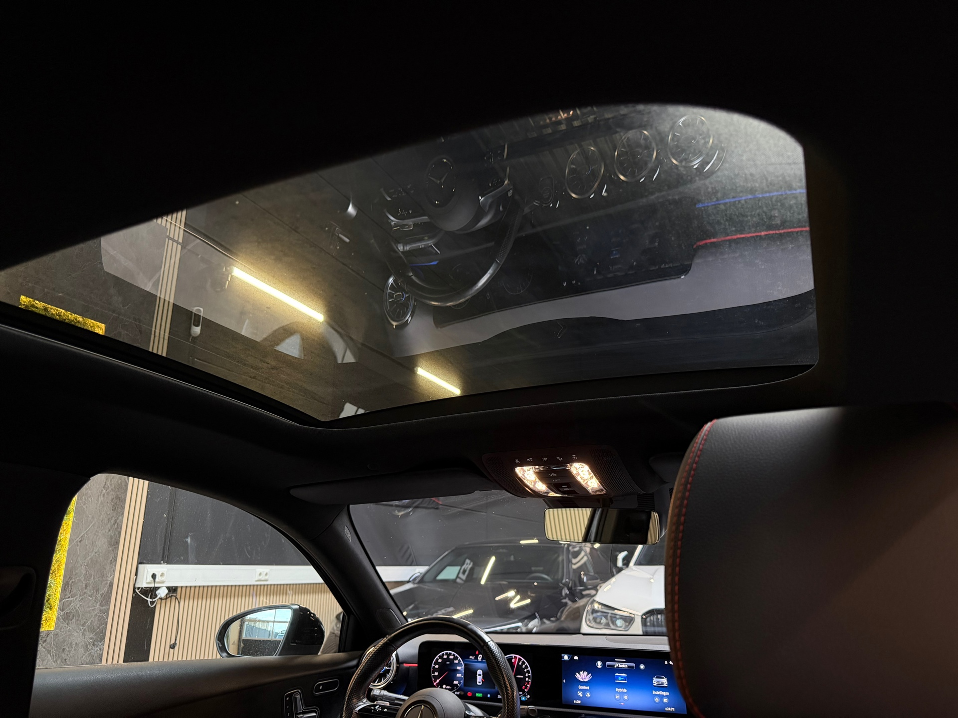 Foto van Mercedes-Benz A 250 E