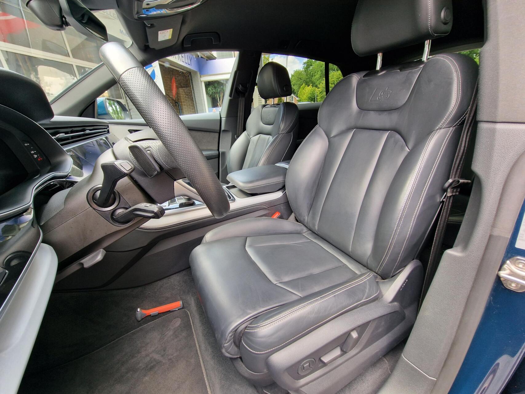 Foto van Audi Q8
