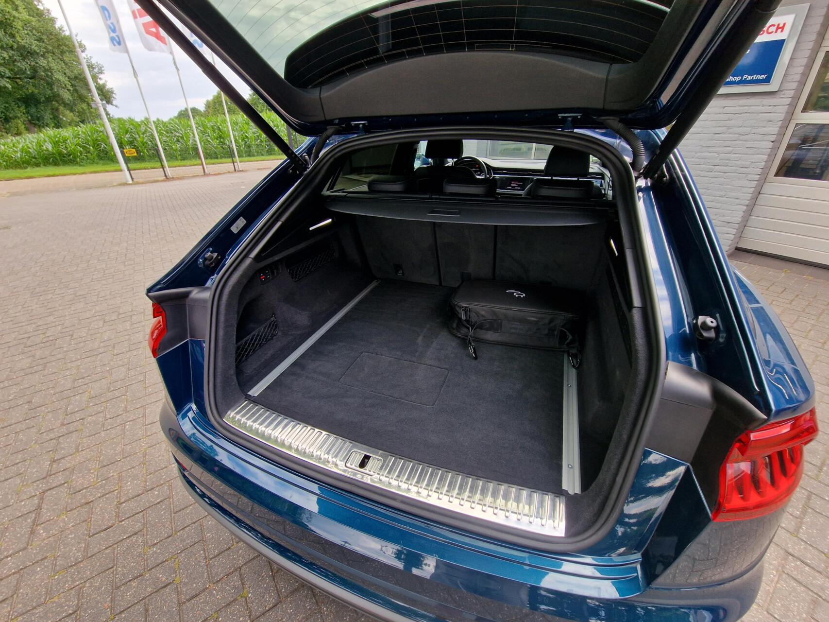 Foto van Audi Q8