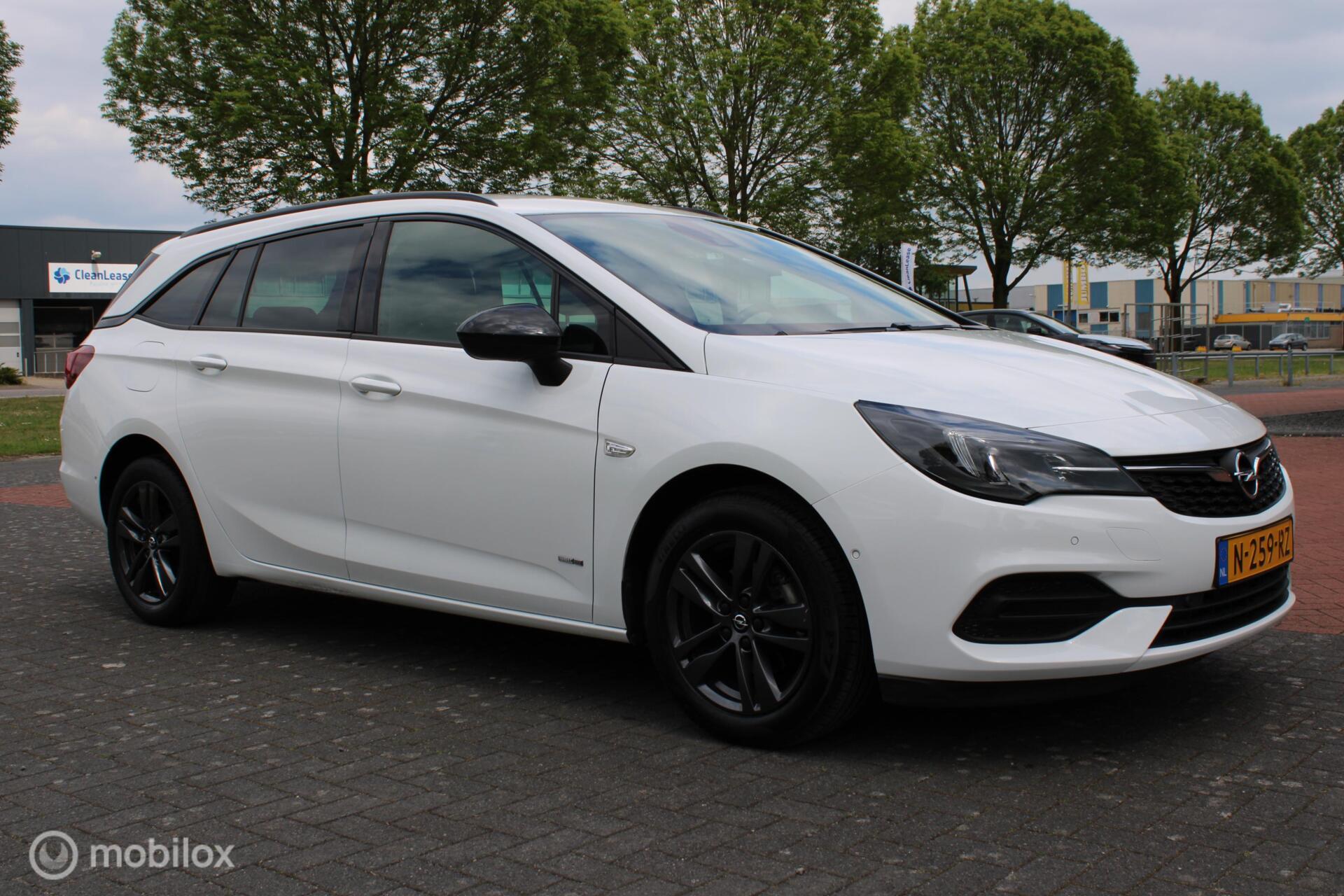 Foto van Opel Astra Sports Tourer