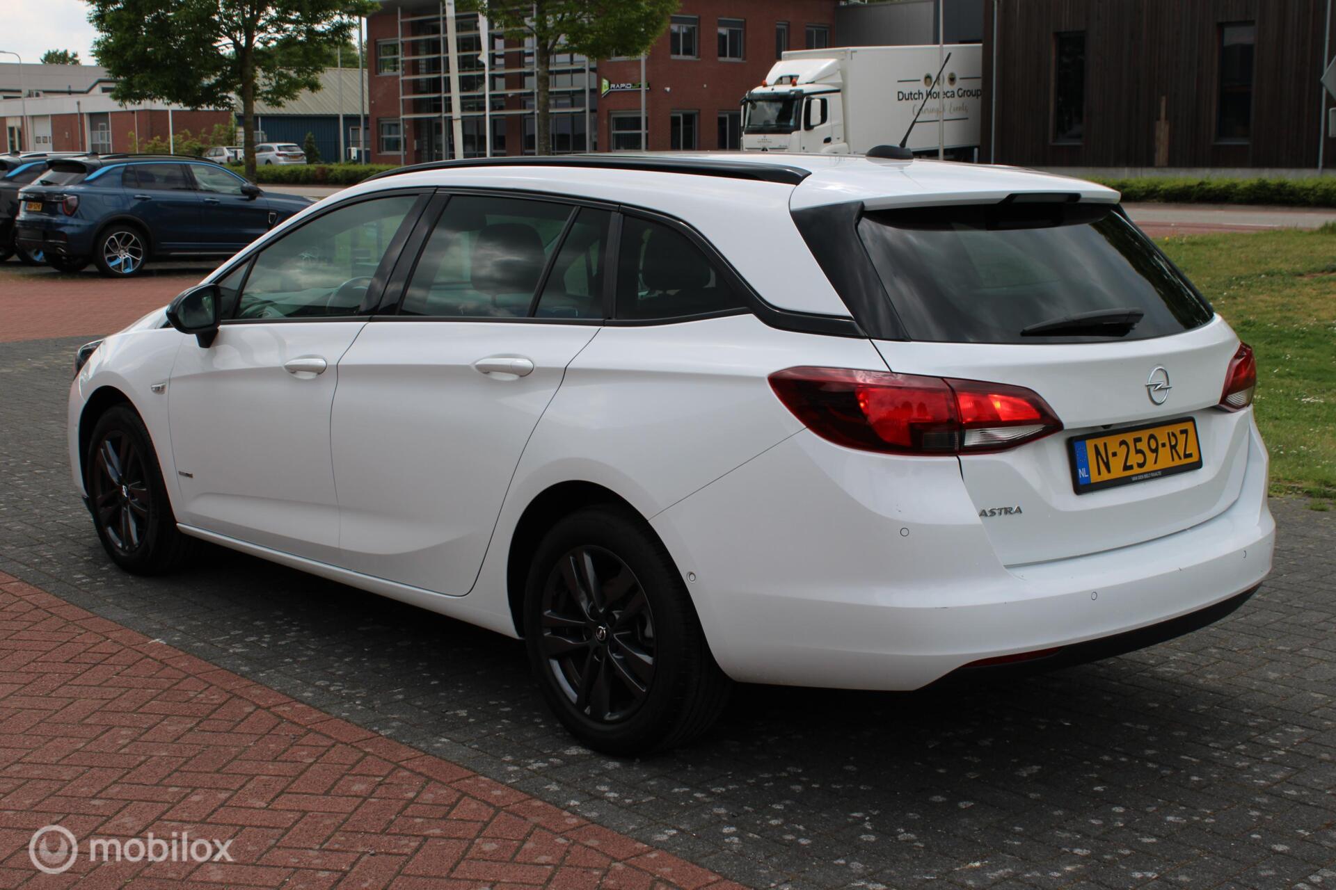 Foto van Opel Astra Sports Tourer