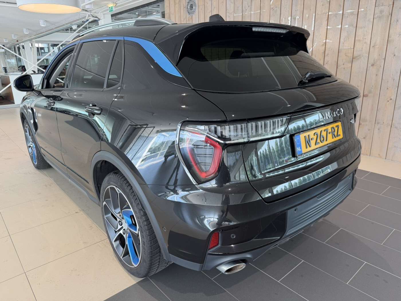 Foto van Lynk&co LYNK & Co 01