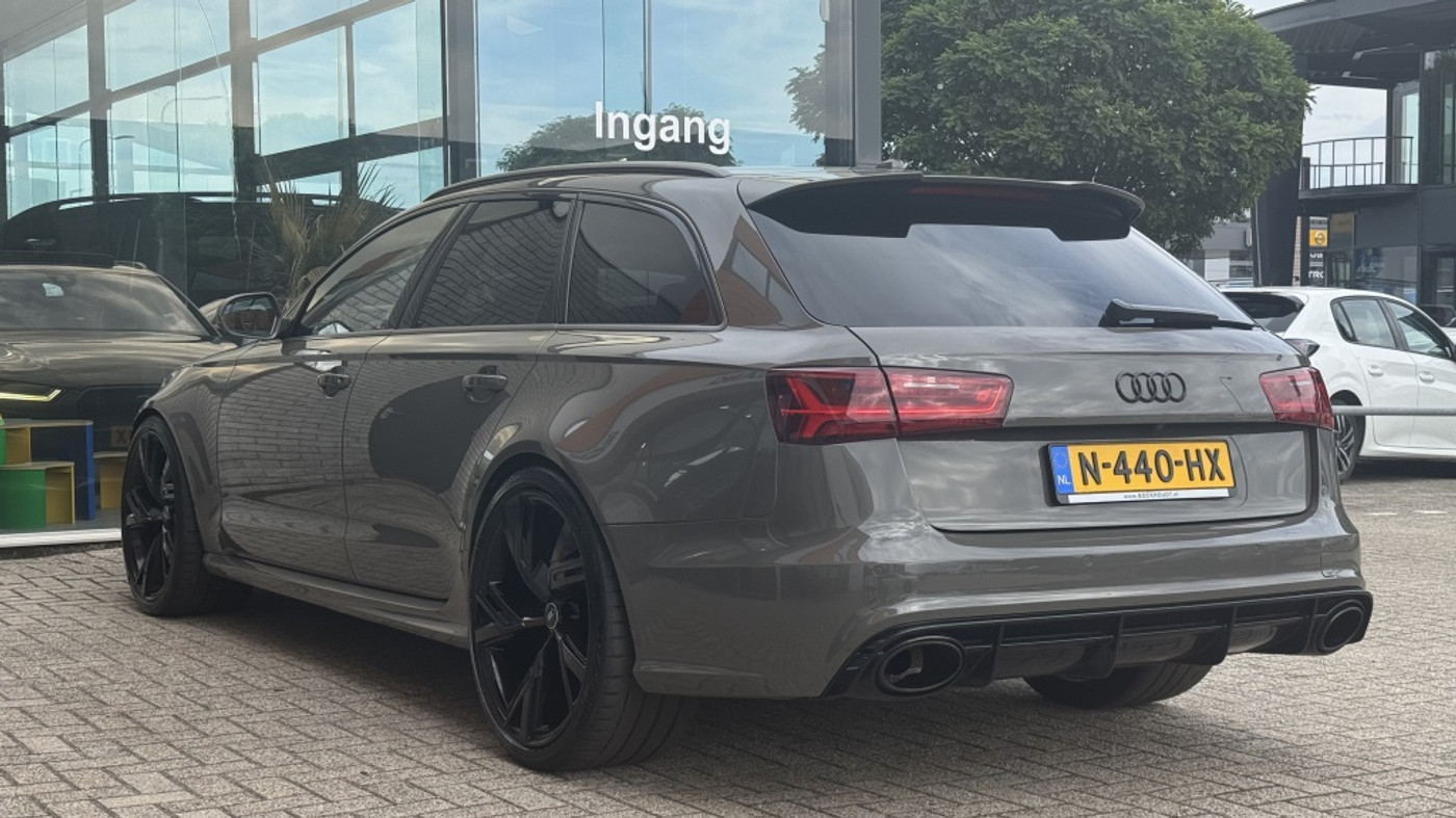Foto van Audi RS 6 Avant Performance
