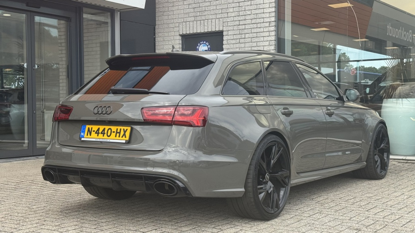 Foto van Audi RS 6 Avant Performance